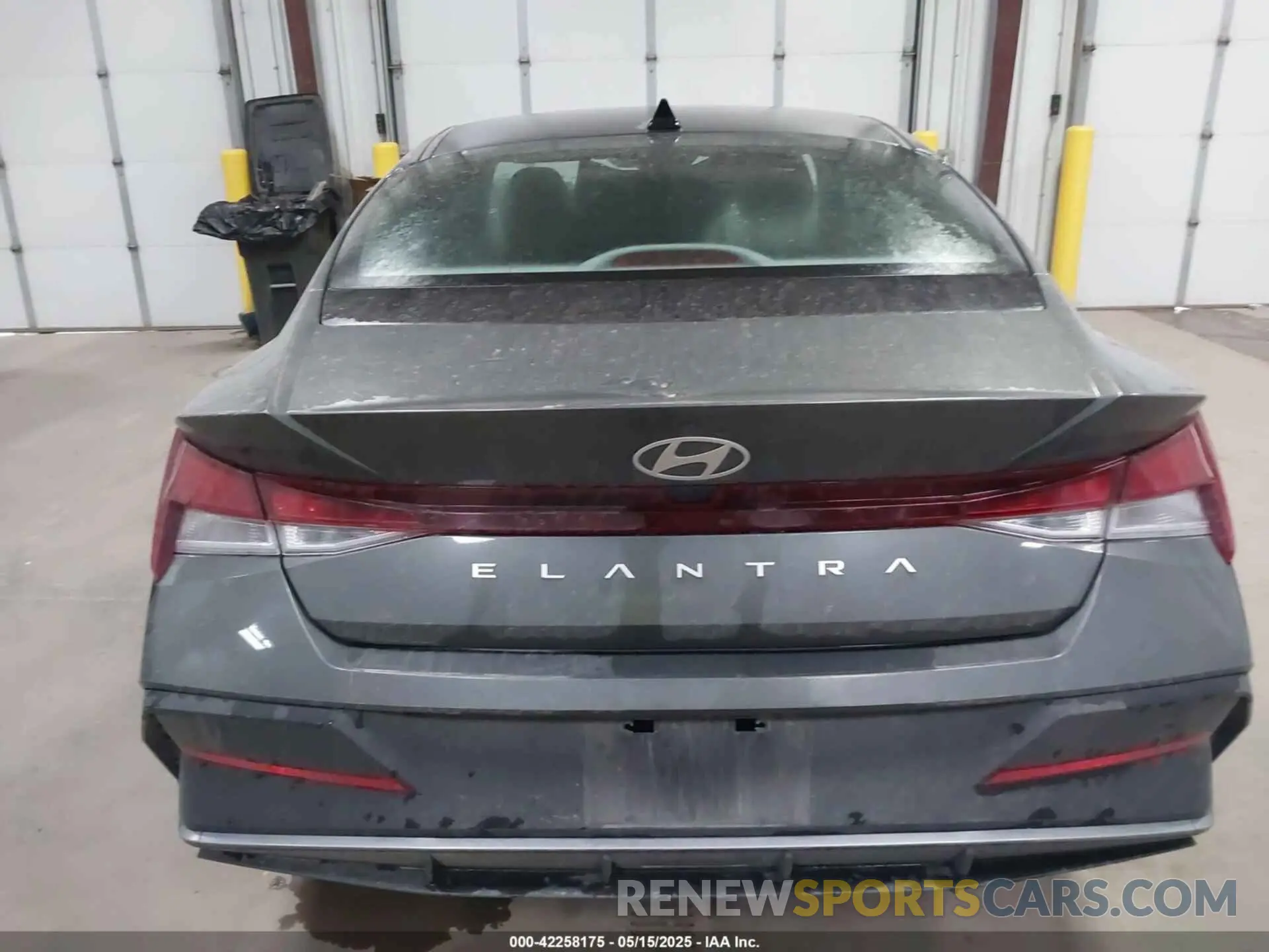 17 Photograph of a damaged car KMHLM4DGXRU683472 HYUNDAI ELANTRA 2024