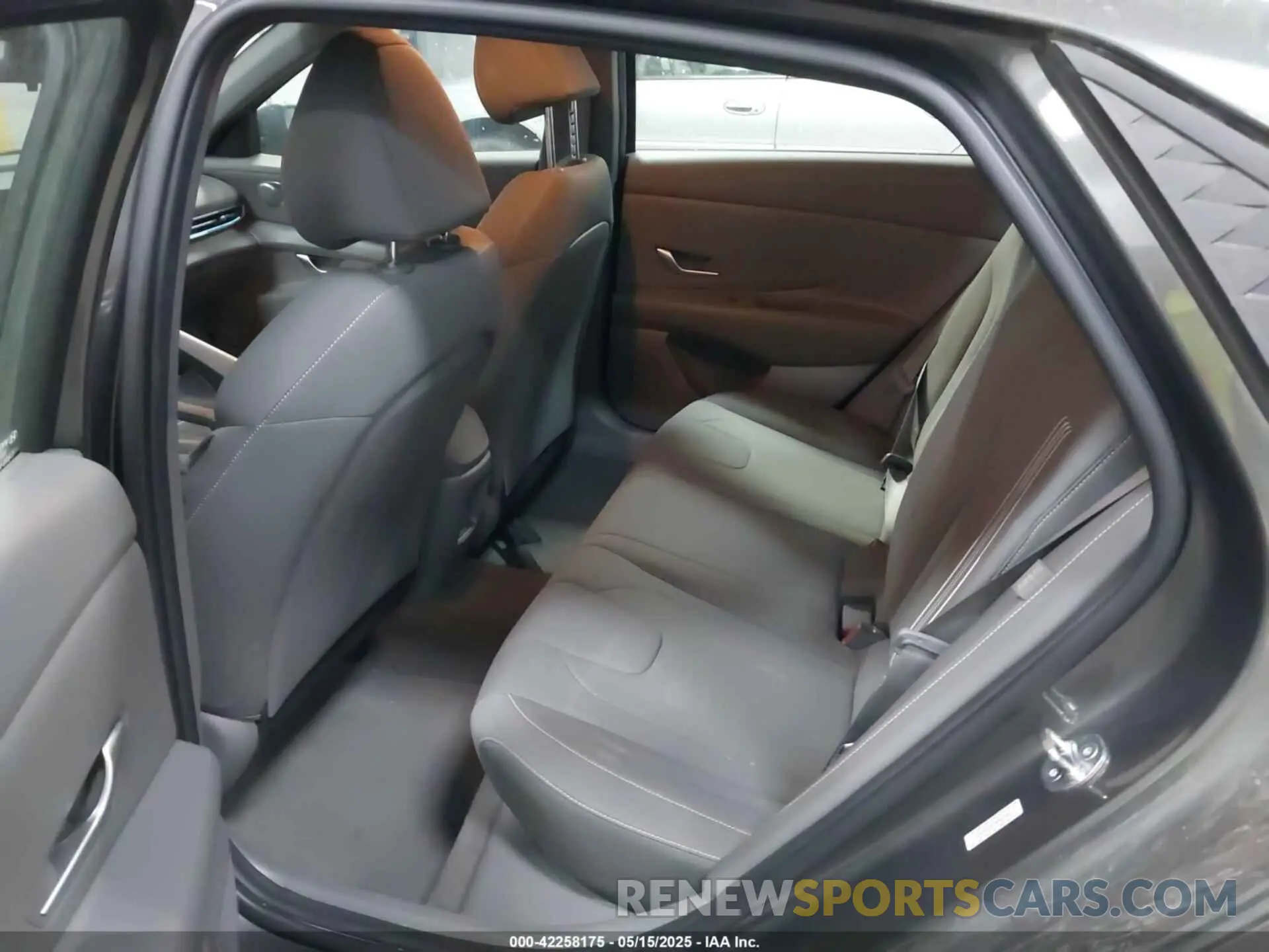 8 Photograph of a damaged car KMHLM4DGXRU683472 HYUNDAI ELANTRA 2024