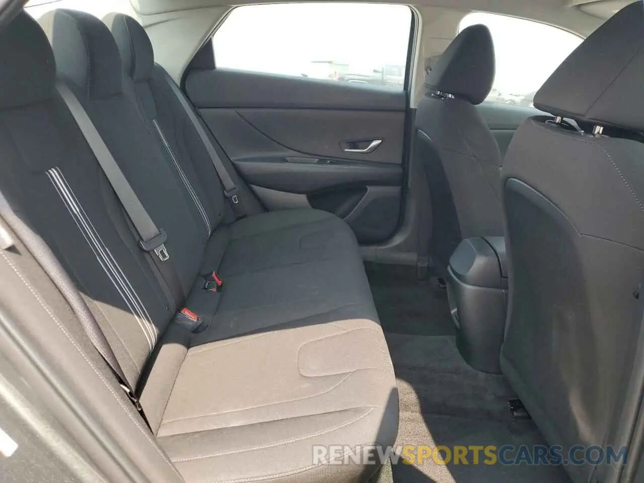 10 Photograph of a damaged car KMHLM4DGXRU734212 HYUNDAI ELANTRA 2024