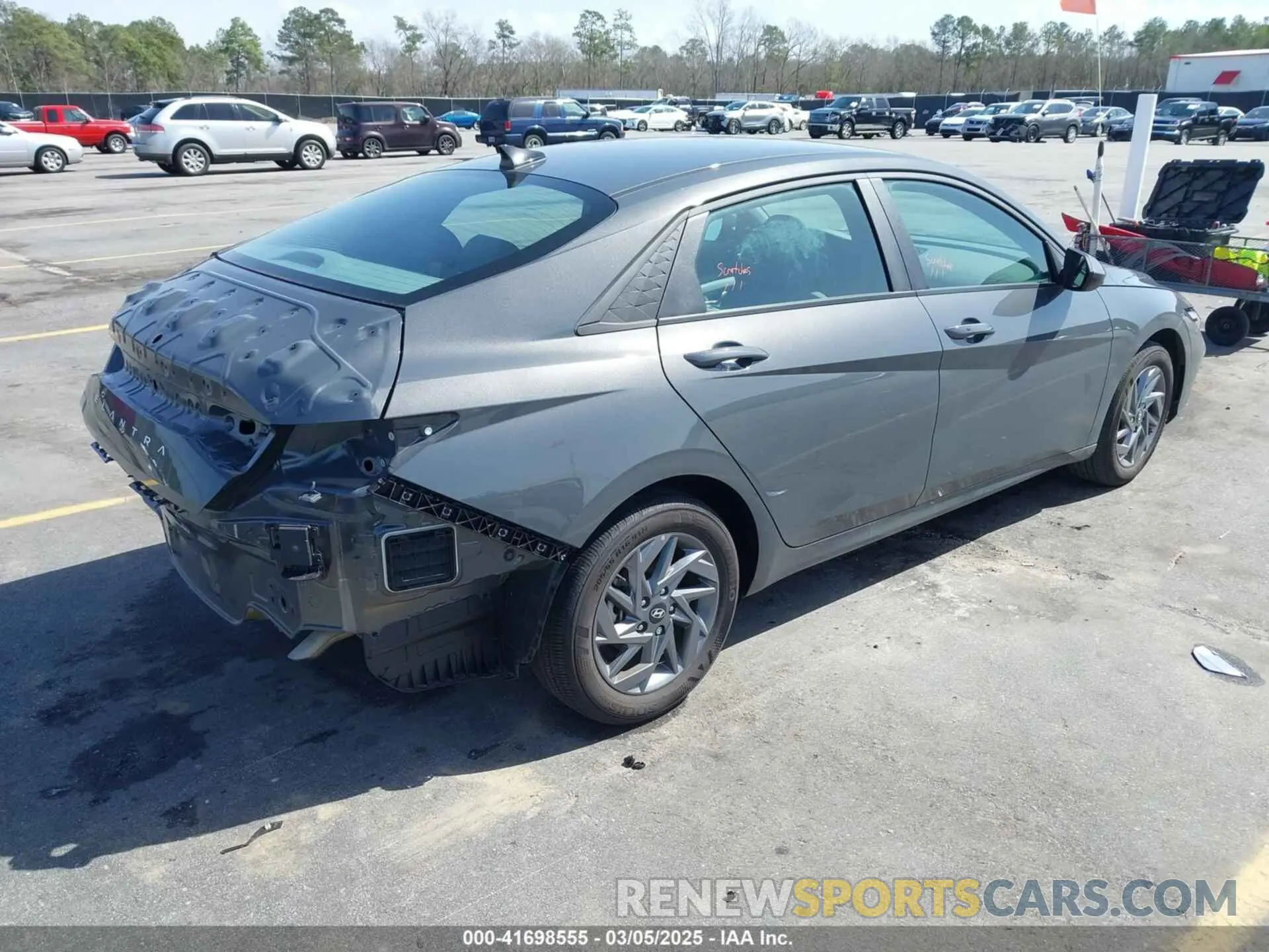 4 Photograph of a damaged car KMHLM4DGXRU740964 HYUNDAI ELANTRA 2024