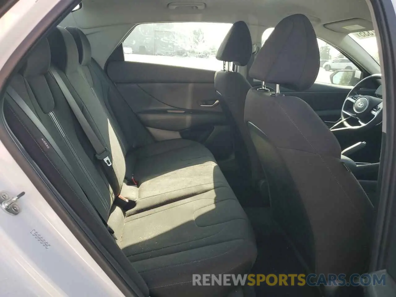 10 Photograph of a damaged car KMHLM4DGXRU779098 HYUNDAI ELANTRA 2024