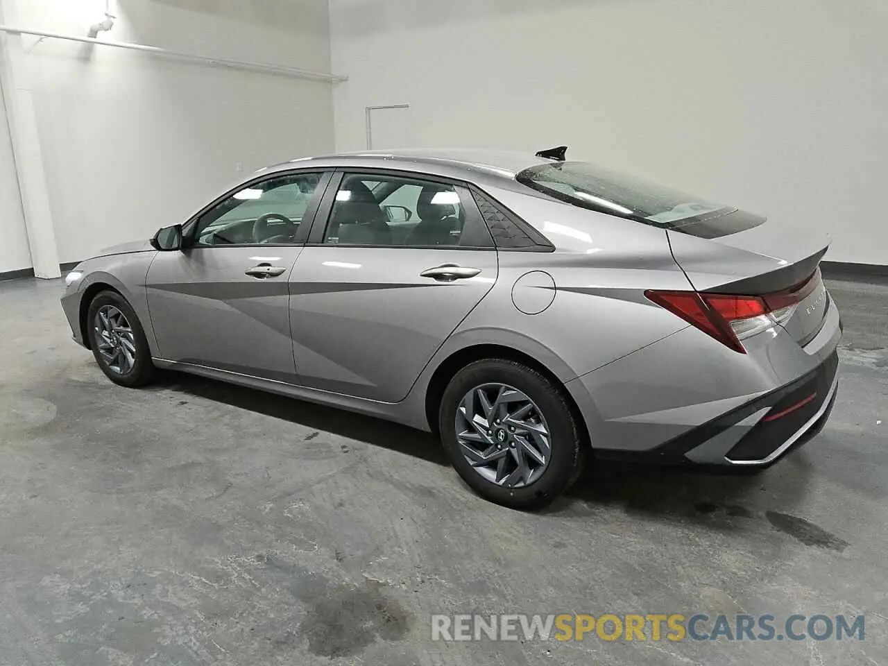 2 Фотография поврежденного автомобиля KMHLM4DGXRU780235 HYUNDAI ELANTRA 2024