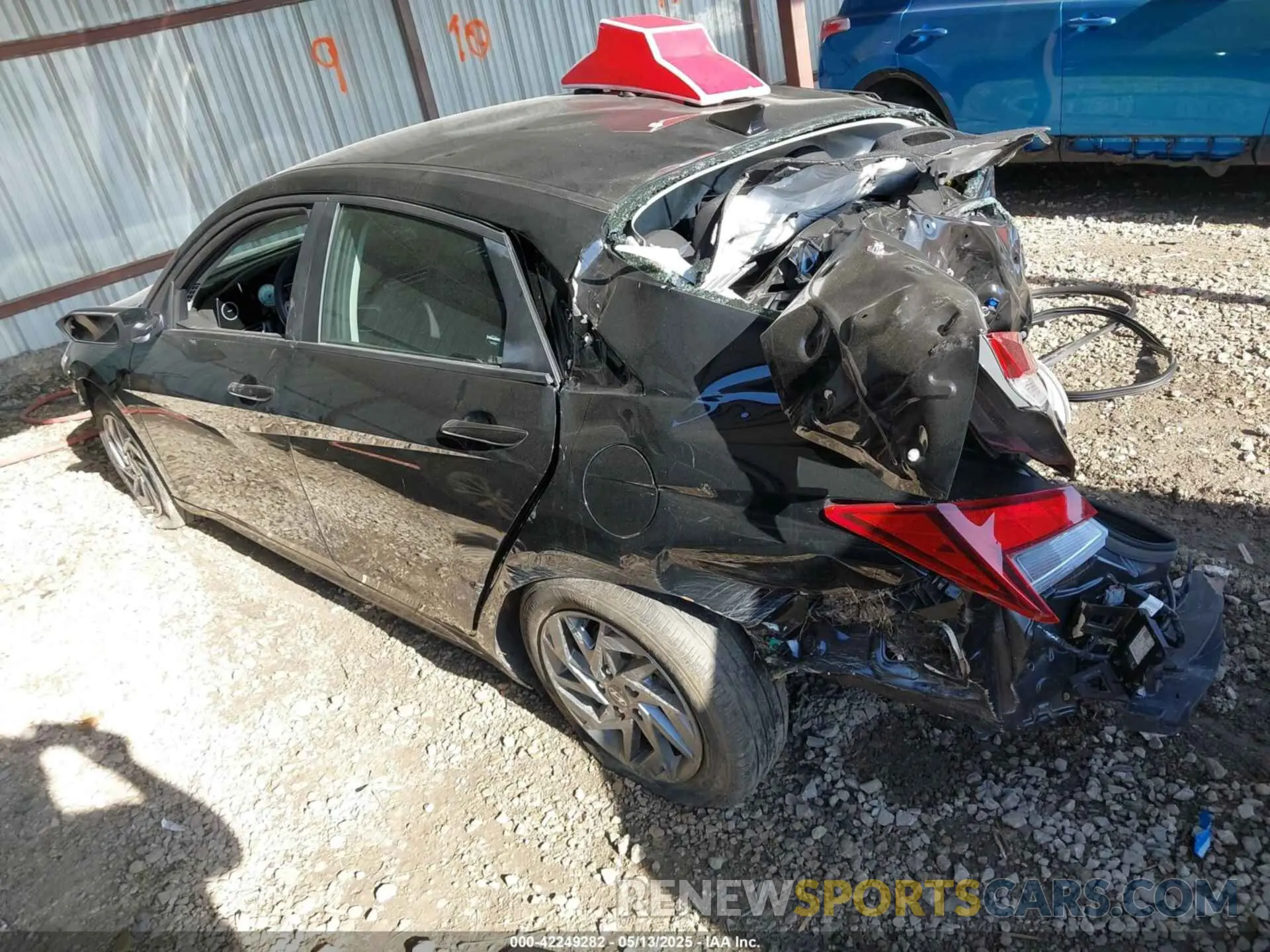 3 Фотография поврежденного автомобиля KMHLM4DGXRU801424 HYUNDAI ELANTRA 2024