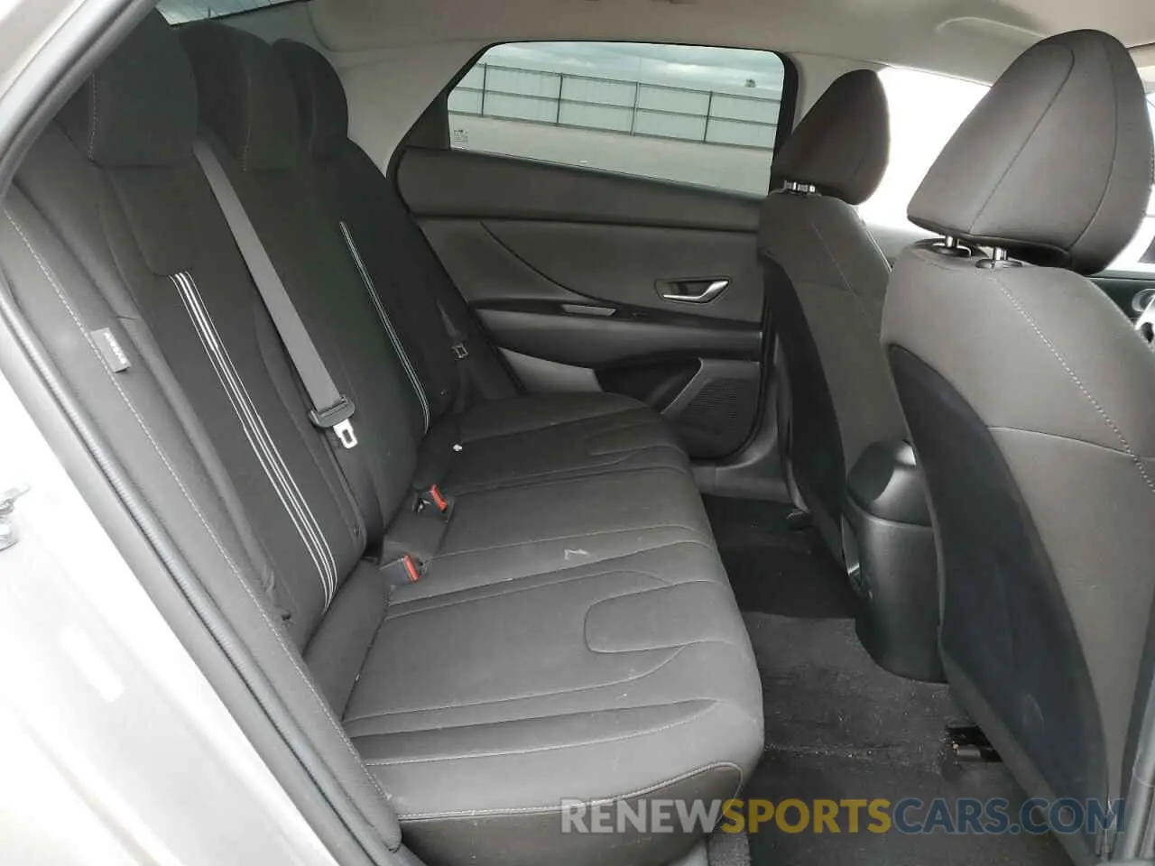 10 Фотография поврежденного автомобиля KMHLM4DGXRU806266 HYUNDAI ELANTRA 2024