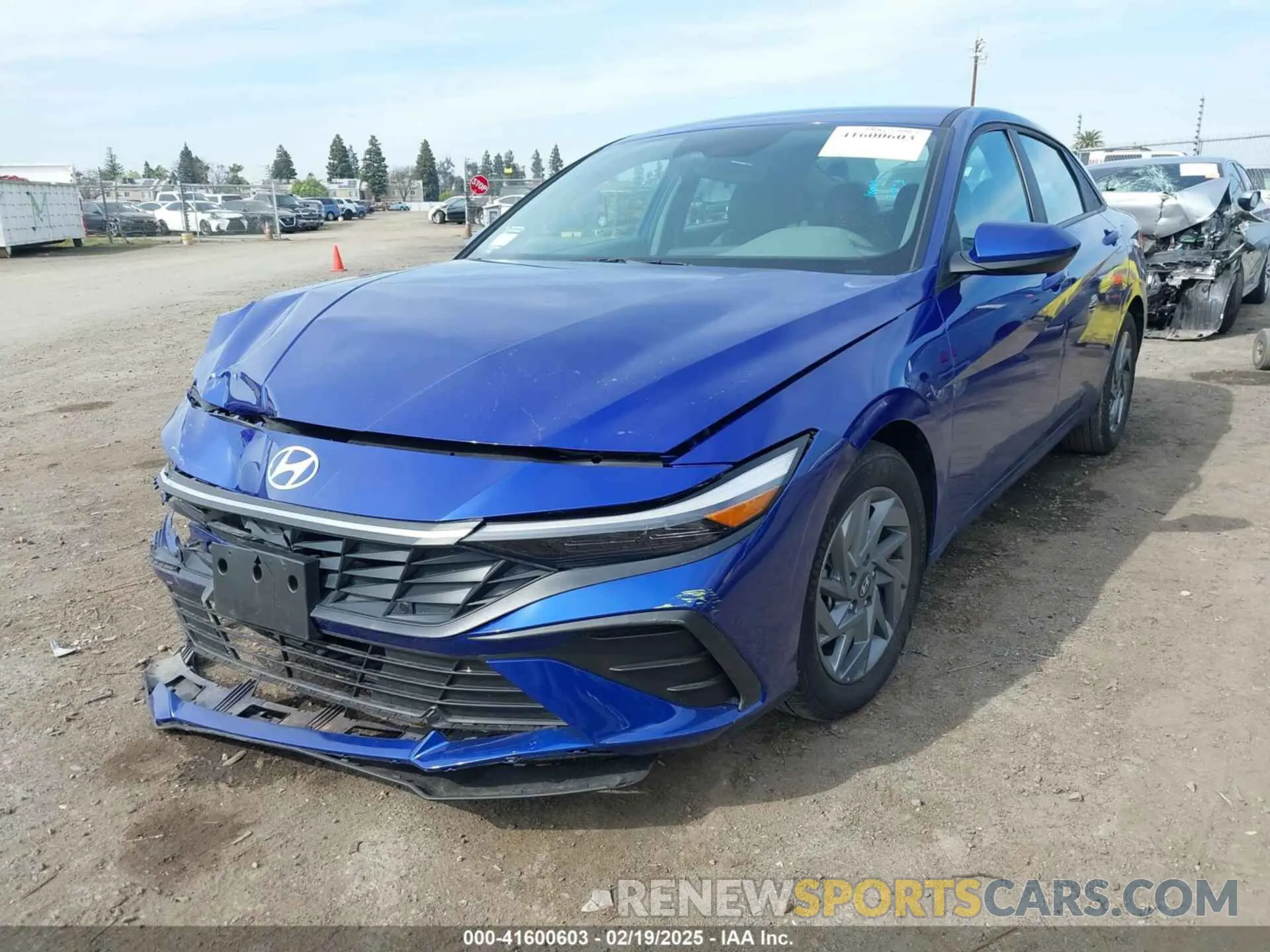 2 Фотография поврежденного автомобиля KMHLM4DGXRU820751 HYUNDAI ELANTRA 2024