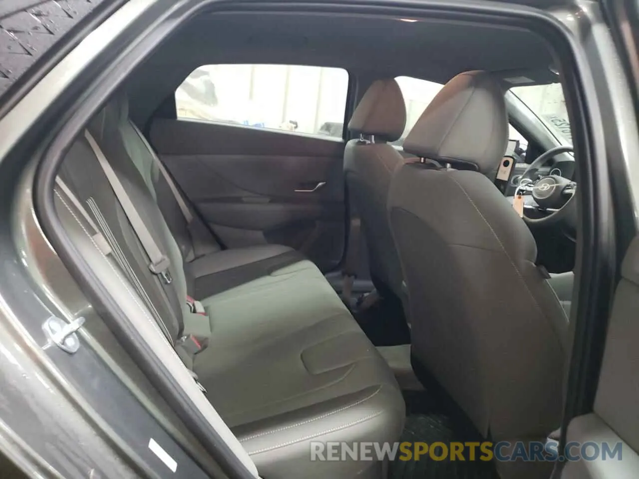 10 Photograph of a damaged car KMHLM4DJ0RU114349 HYUNDAI ELANTRA 2024