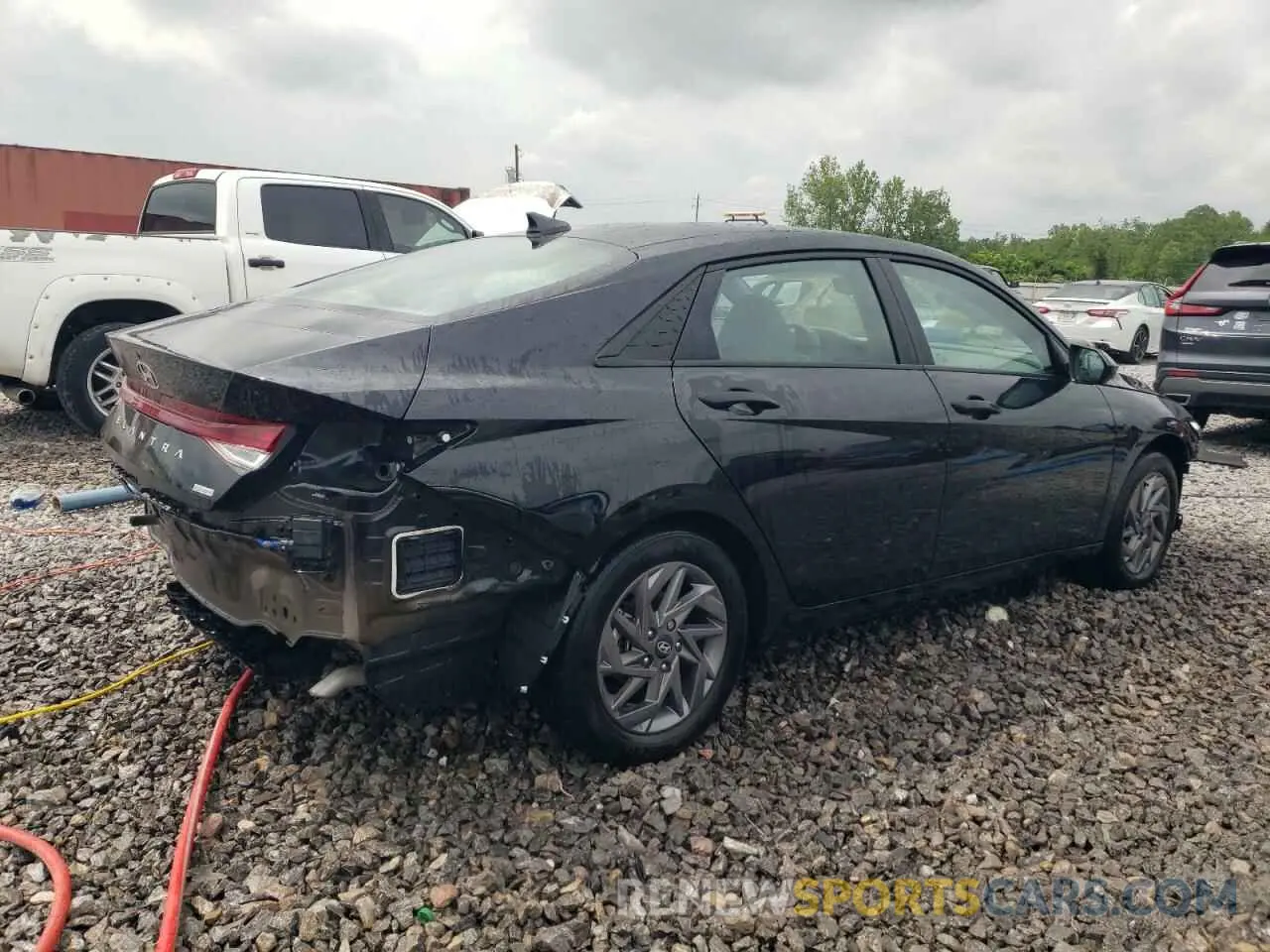 3 Фотография поврежденного автомобиля KMHLM4DJ1RU101710 HYUNDAI ELANTRA 2024