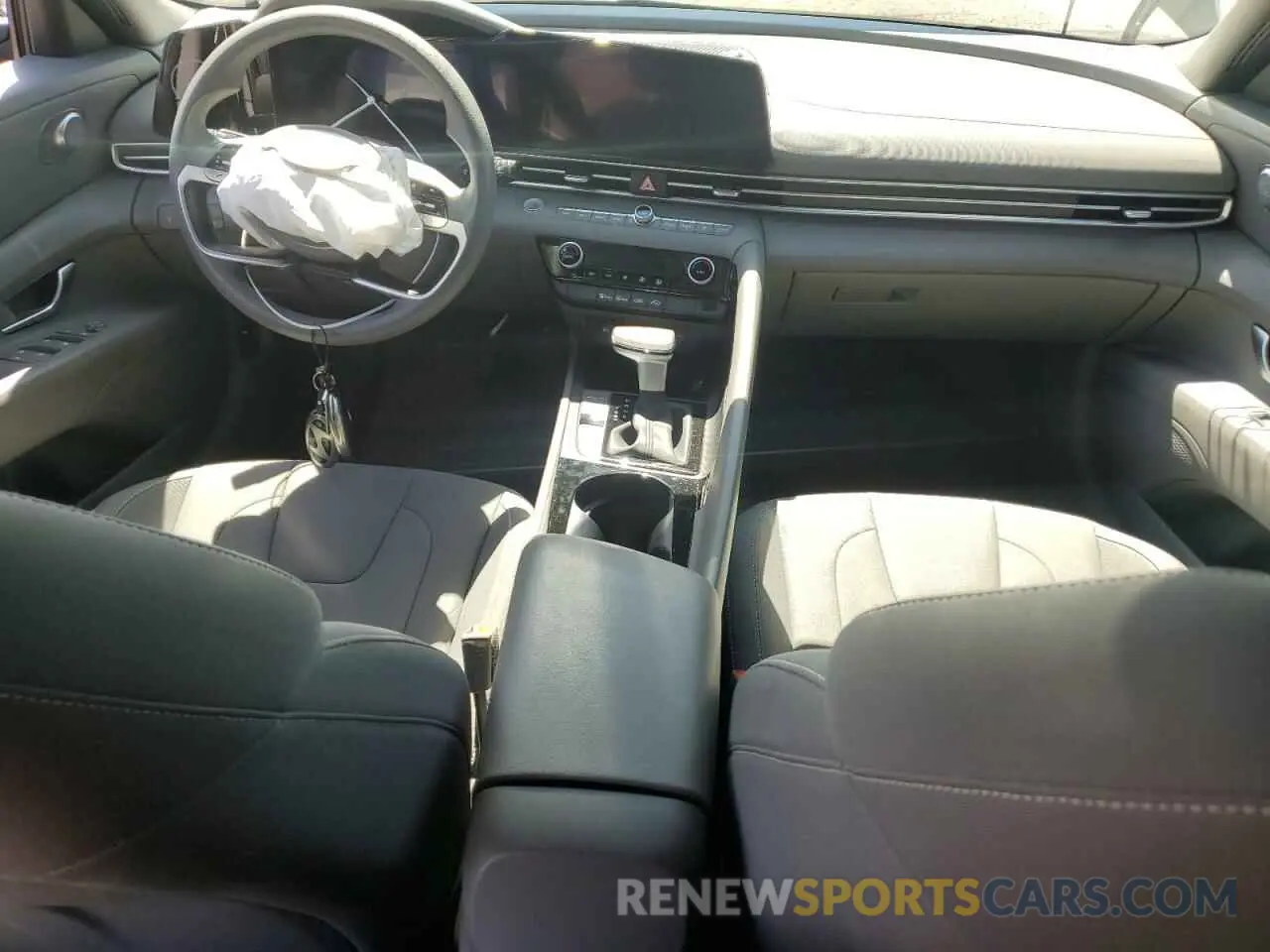 8 Photograph of a damaged car KMHLM4DJ4RU107985 HYUNDAI ELANTRA 2024