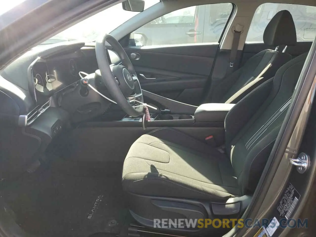 7 Фотография поврежденного автомобиля KMHLM4DJ6RU109270 HYUNDAI ELANTRA 2024
