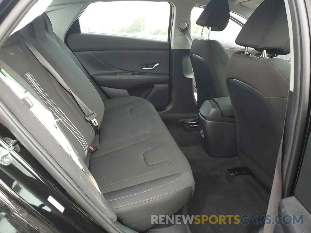 10 Фотография поврежденного автомобиля KMHLM4DJ7RU108208 HYUNDAI ELANTRA 2024