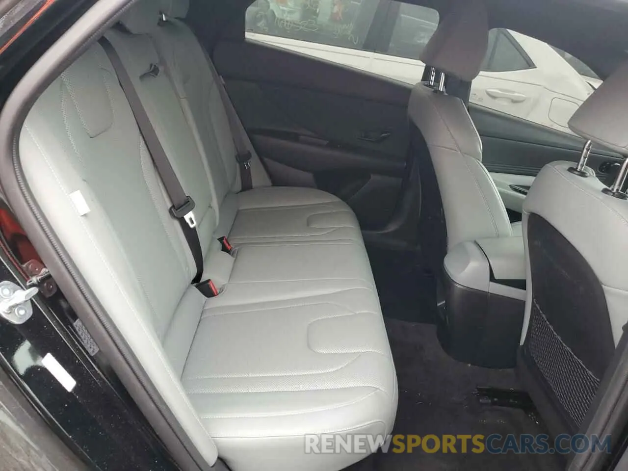 10 Photograph of a damaged car KMHLN4DJ1RU106791 HYUNDAI ELANTRA 2024