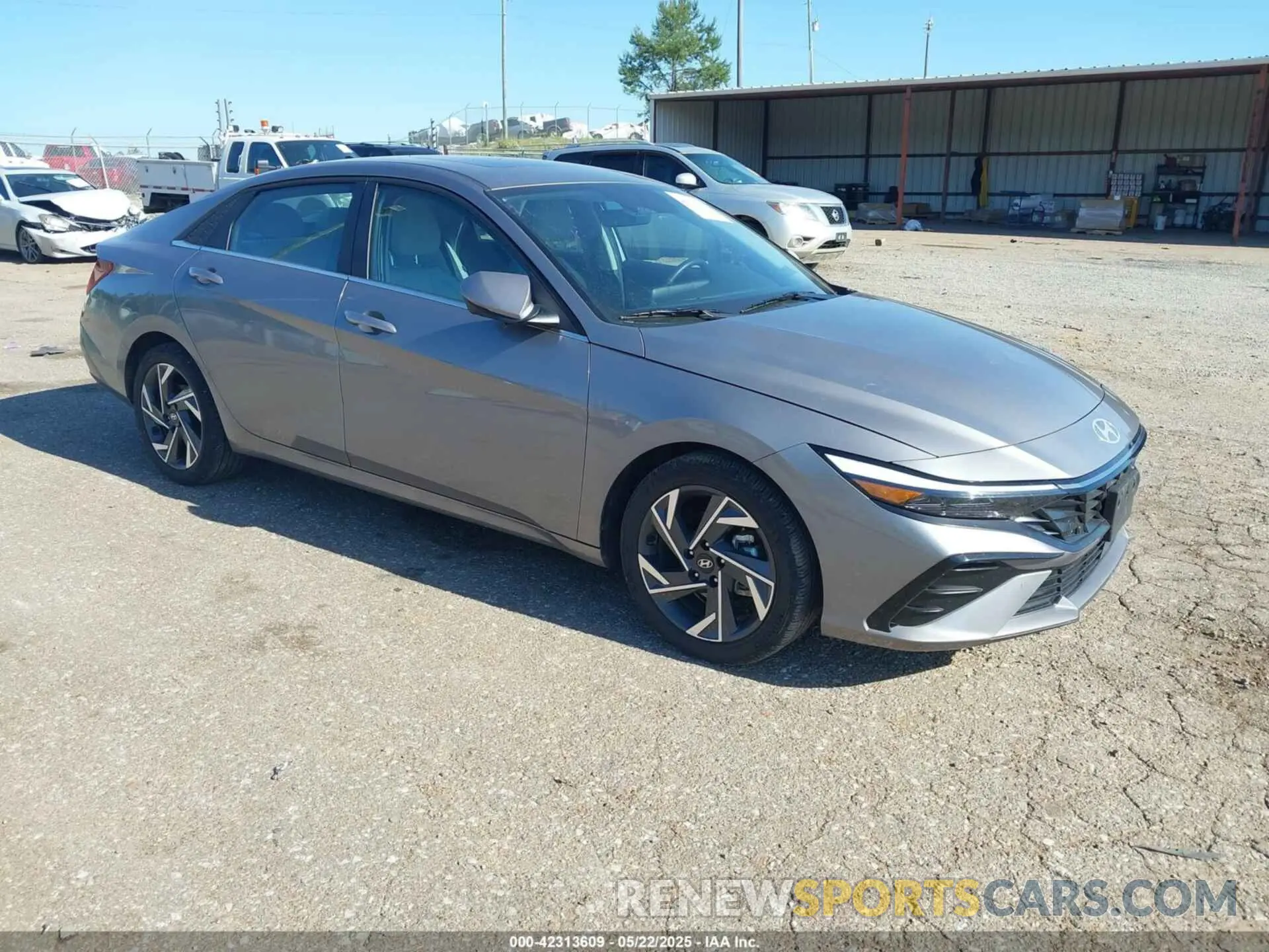 1 Фотография поврежденного автомобиля KMHLP4DG0RU837369 HYUNDAI ELANTRA 2024