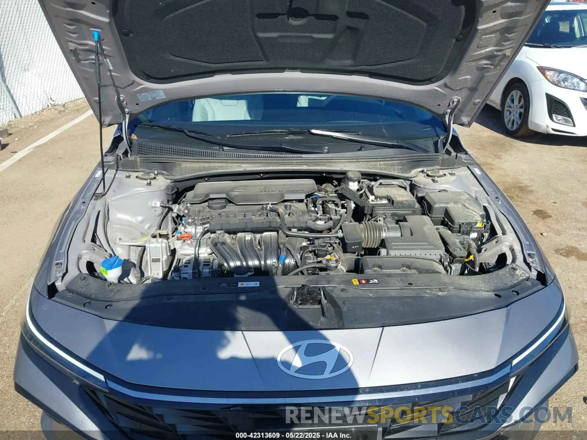 10 Фотография поврежденного автомобиля KMHLP4DG0RU837369 HYUNDAI ELANTRA 2024