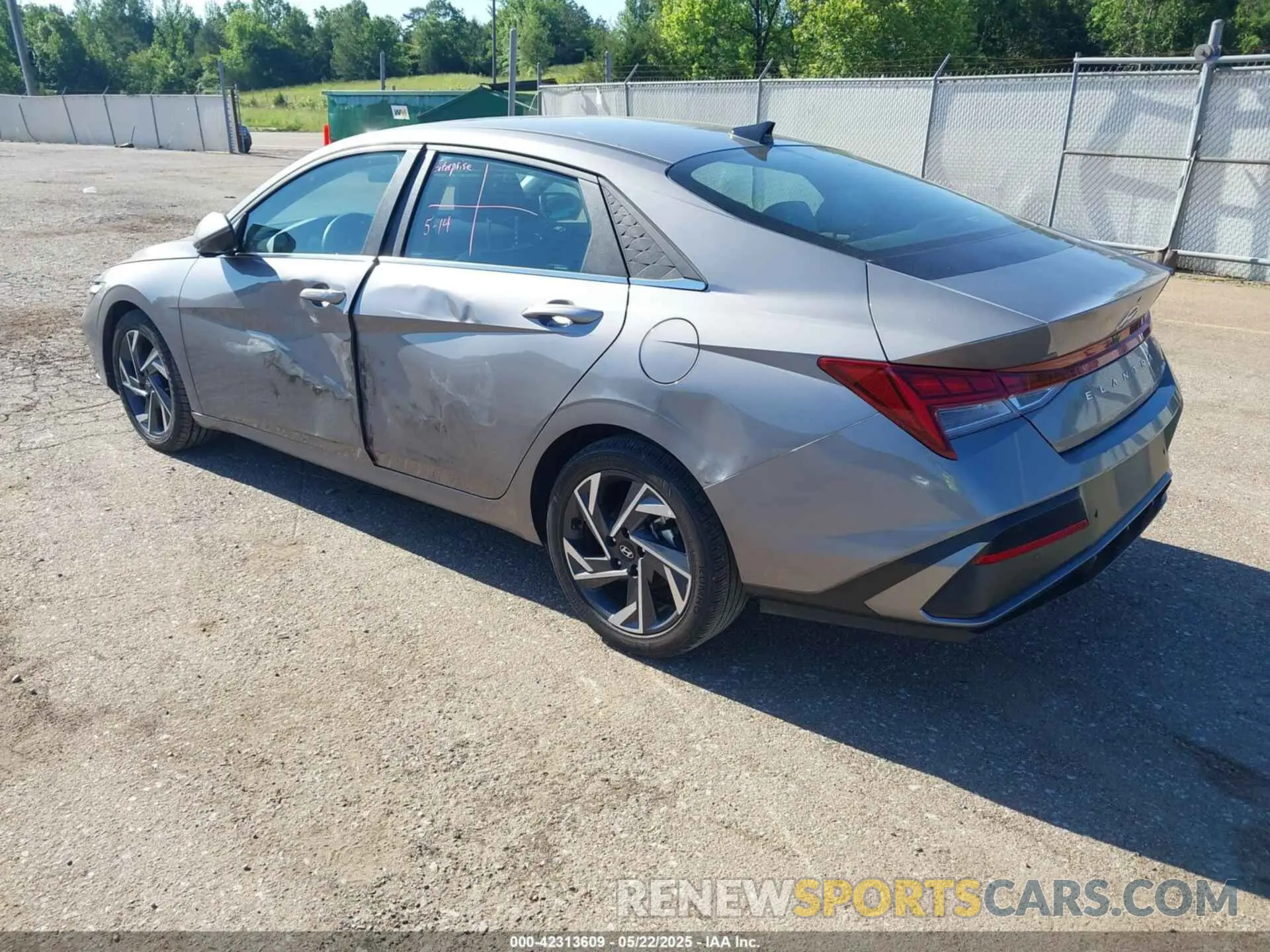 3 Фотография поврежденного автомобиля KMHLP4DG0RU837369 HYUNDAI ELANTRA 2024