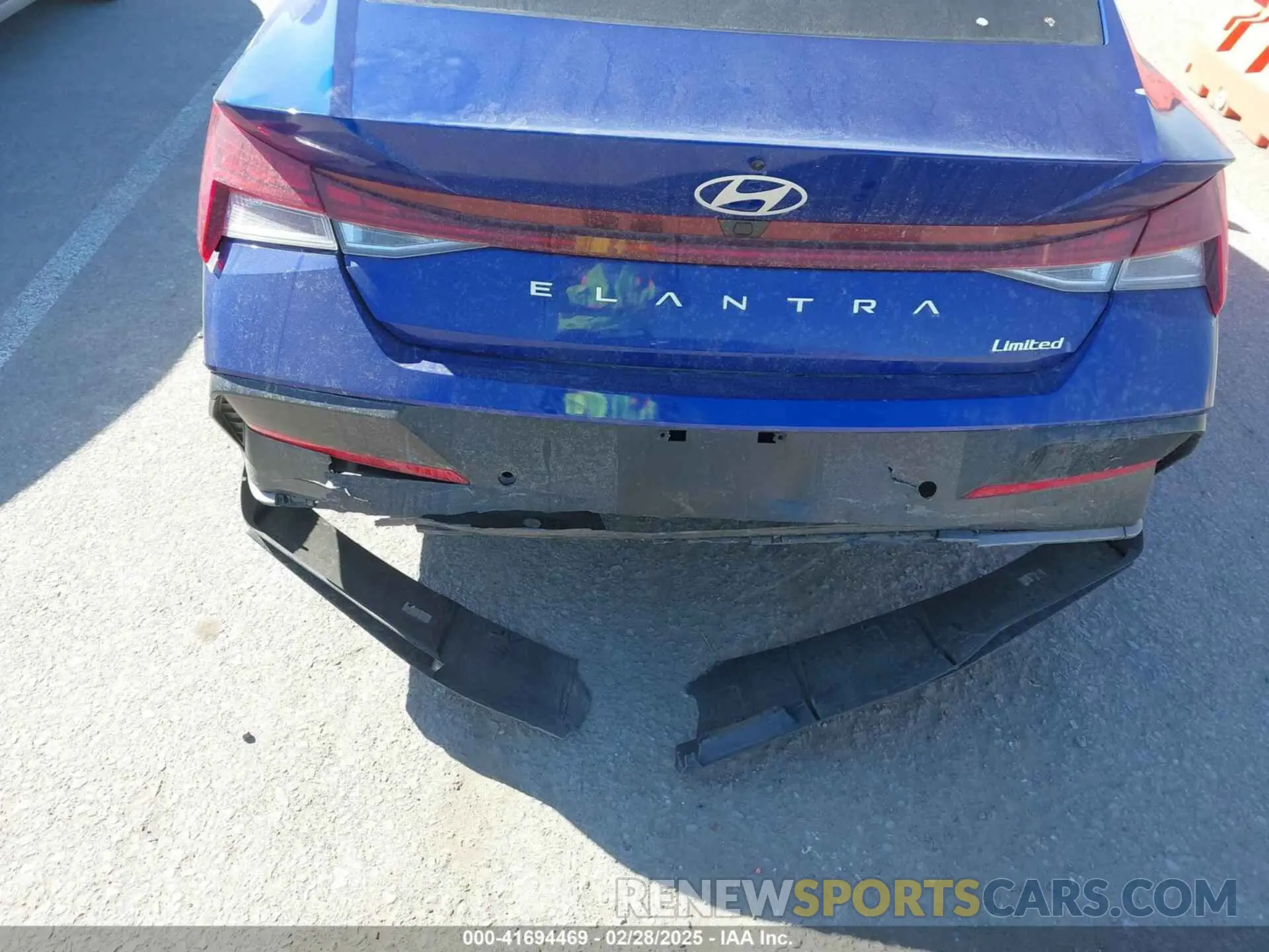 18 Photograph of a damaged car KMHLP4DG1RU707164 HYUNDAI ELANTRA 2024