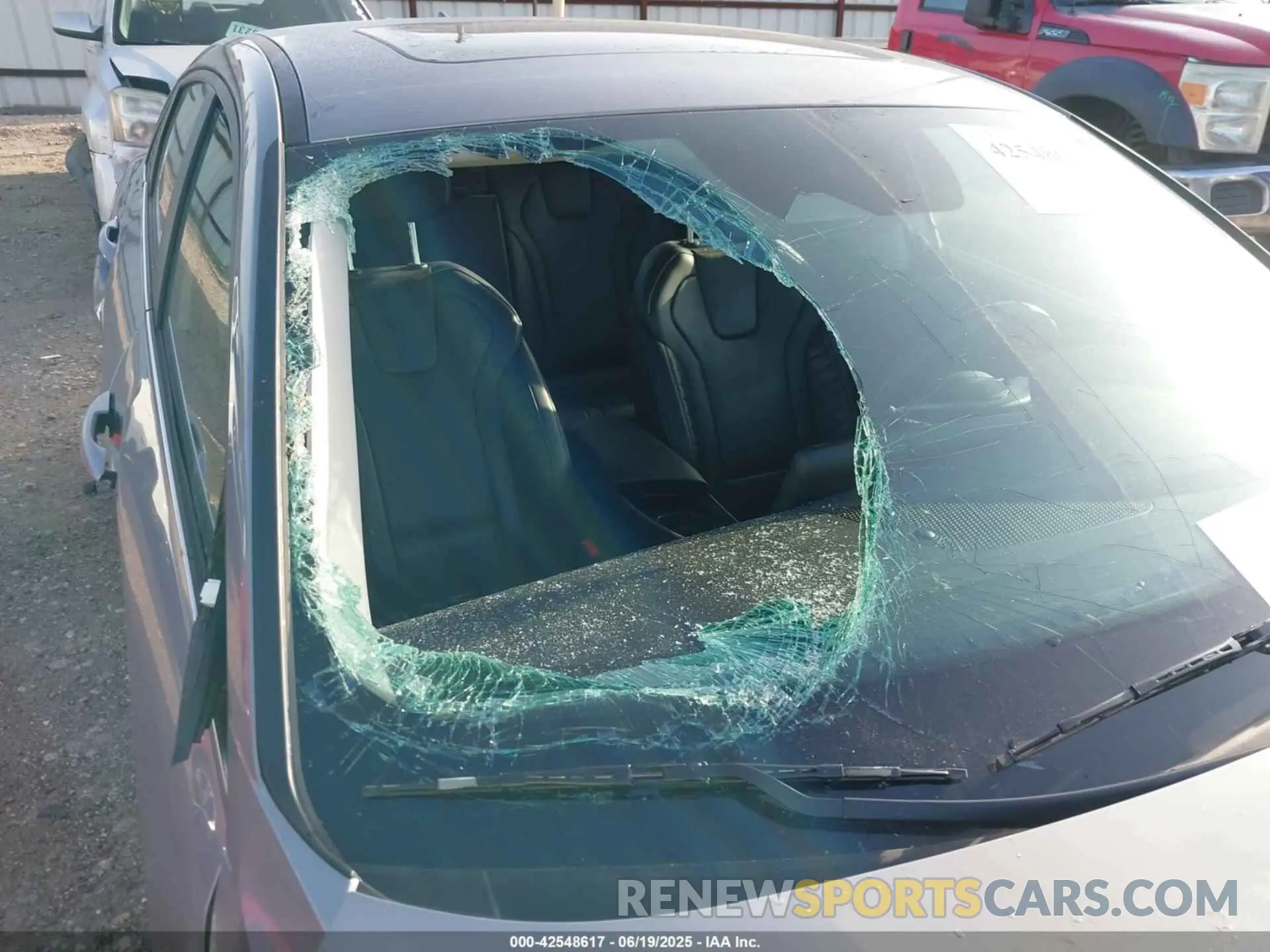 18 Photograph of a damaged car KMHLP4DG1RU744599 HYUNDAI ELANTRA 2024