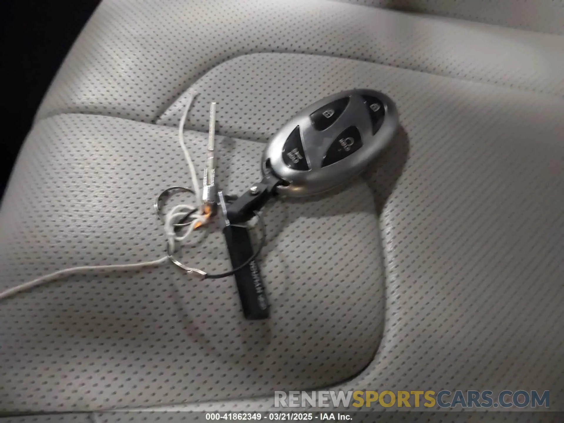 11 Фотография поврежденного автомобиля KMHLP4DG3RU648909 HYUNDAI ELANTRA 2024