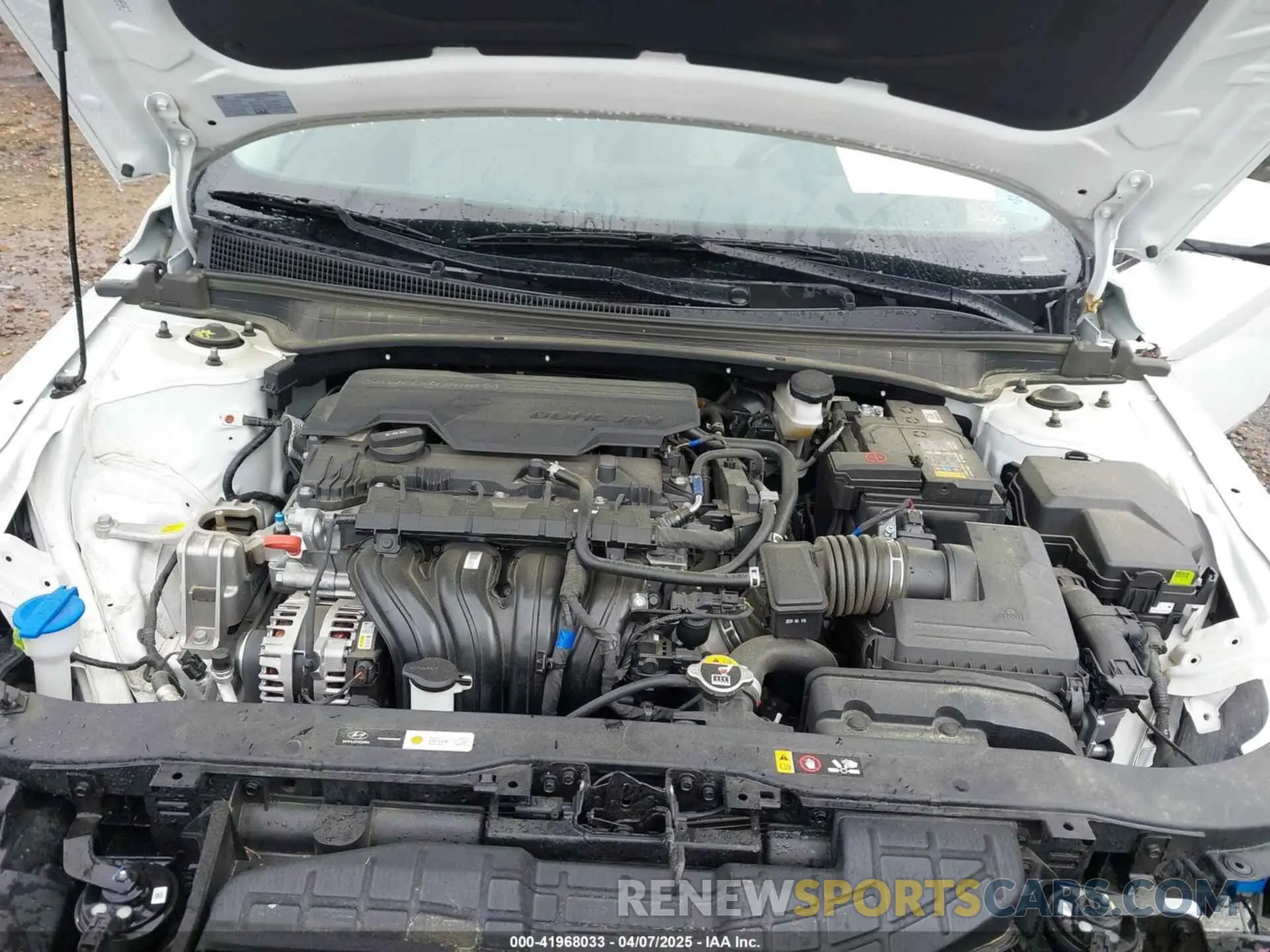 10 Photograph of a damaged car KMHLP4DG3RU687130 HYUNDAI ELANTRA 2024