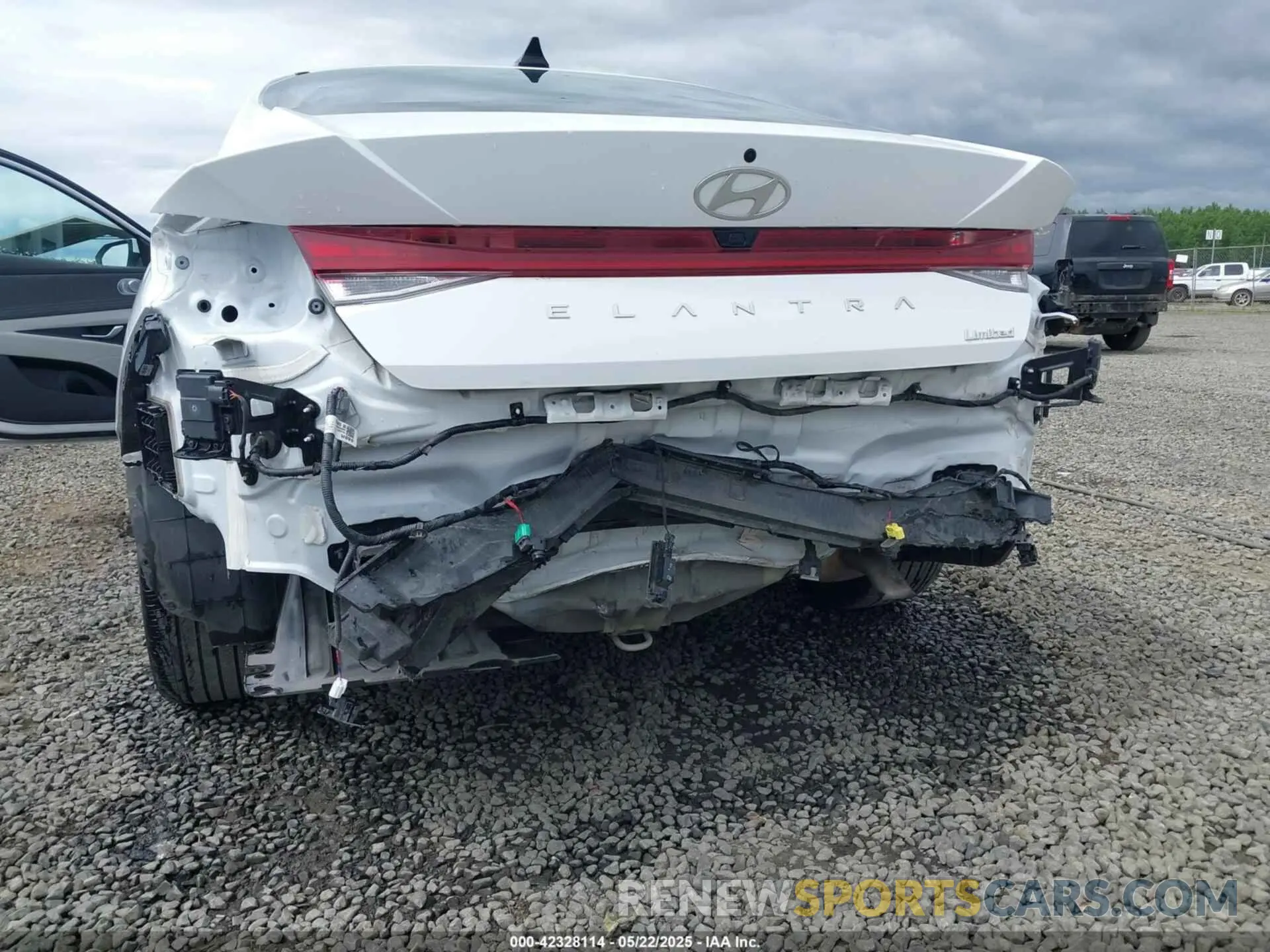 6 Фотография поврежденного автомобиля KMHLP4DG3RU837222 HYUNDAI ELANTRA 2024