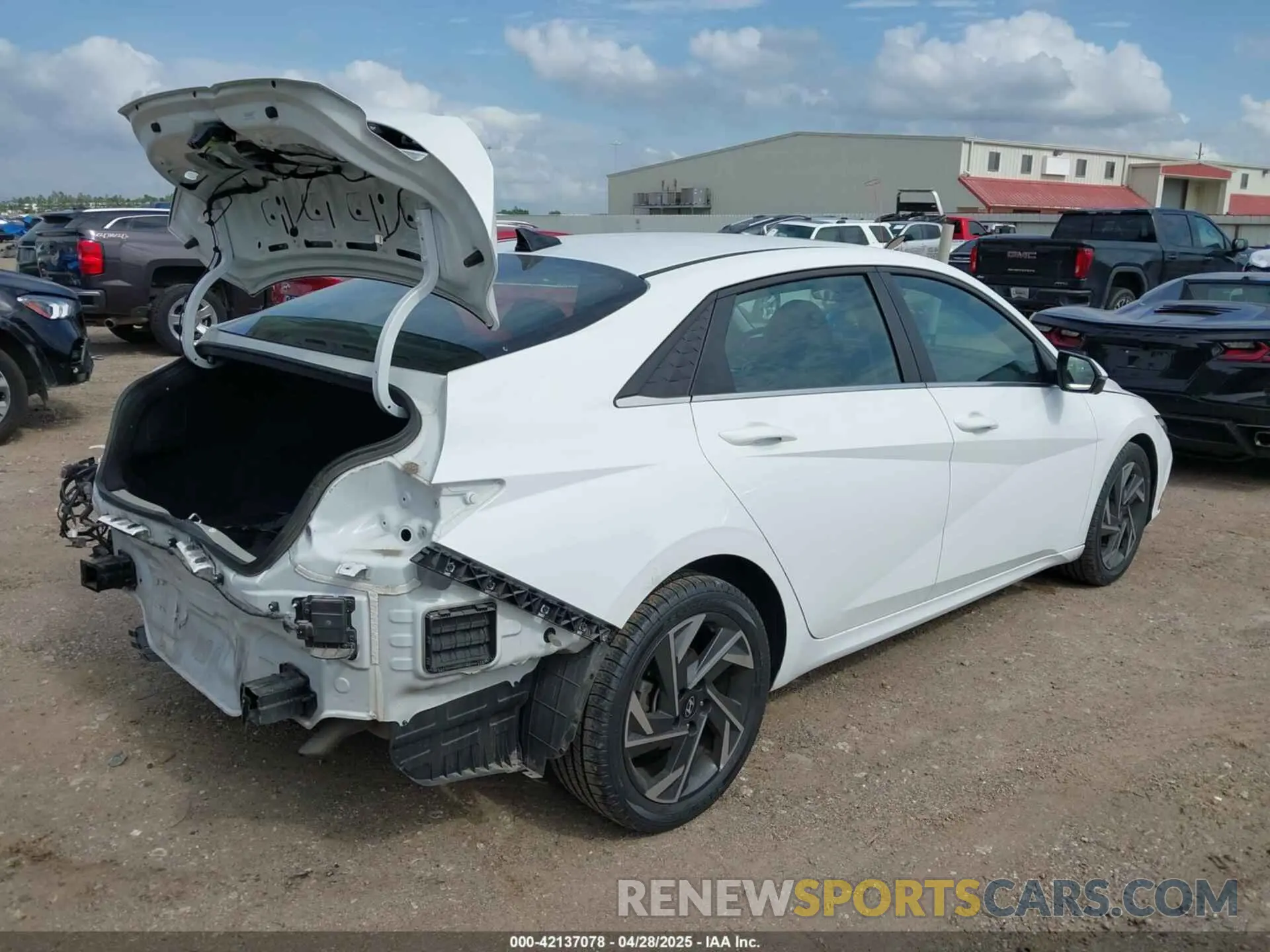 4 Фотография поврежденного автомобиля KMHLP4DG5RU703294 HYUNDAI ELANTRA 2024