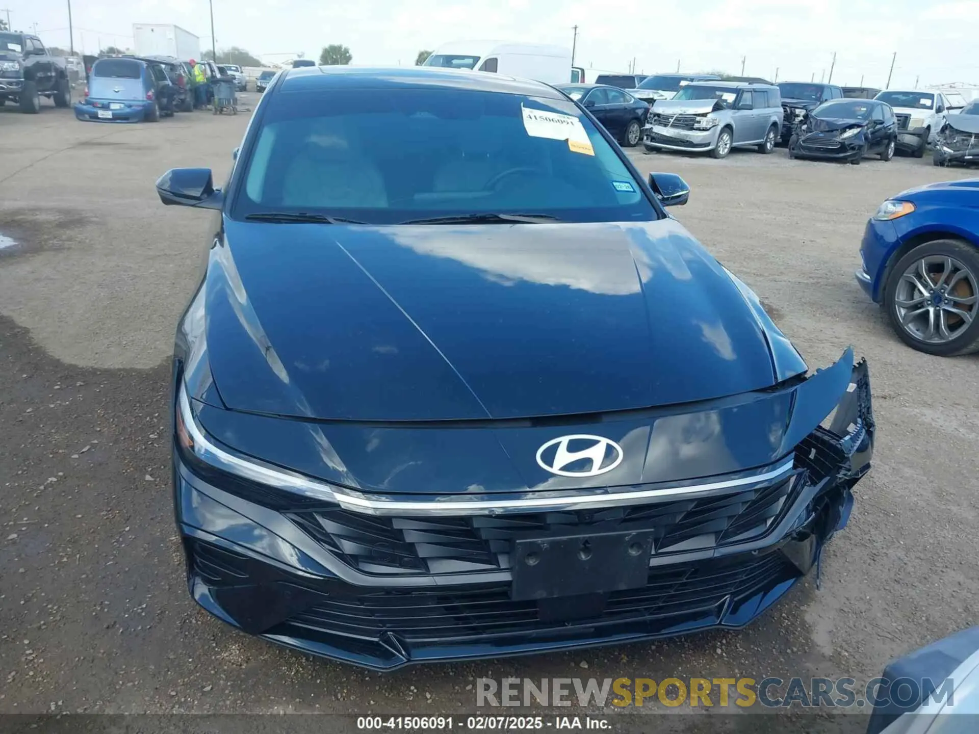 12 Фотография поврежденного автомобиля KMHLP4DG7RU718847 HYUNDAI ELANTRA 2024