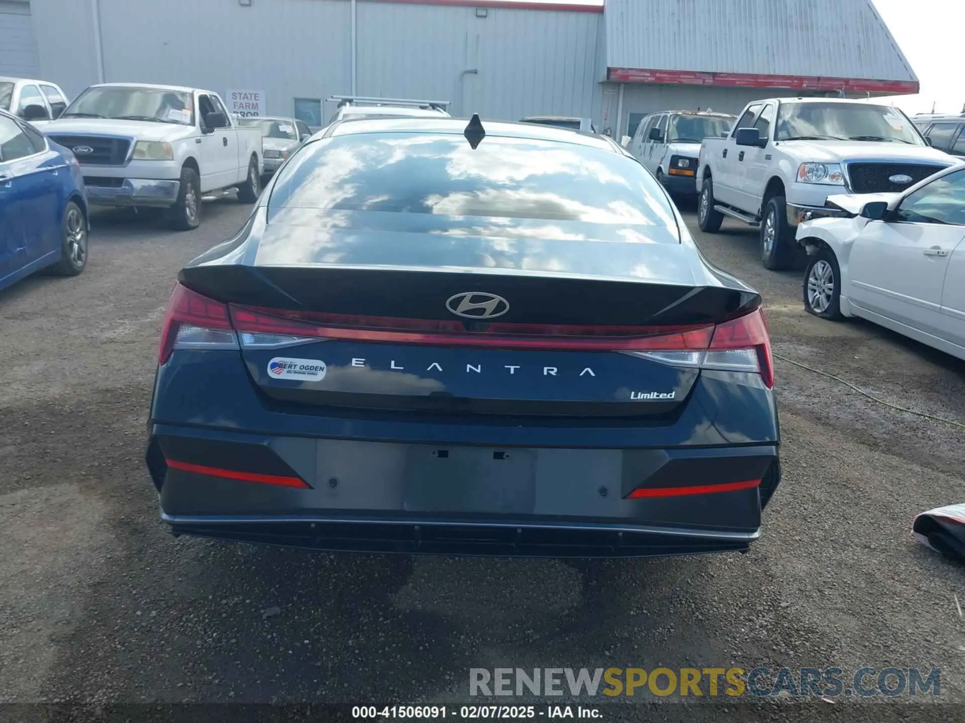 16 Фотография поврежденного автомобиля KMHLP4DG7RU718847 HYUNDAI ELANTRA 2024