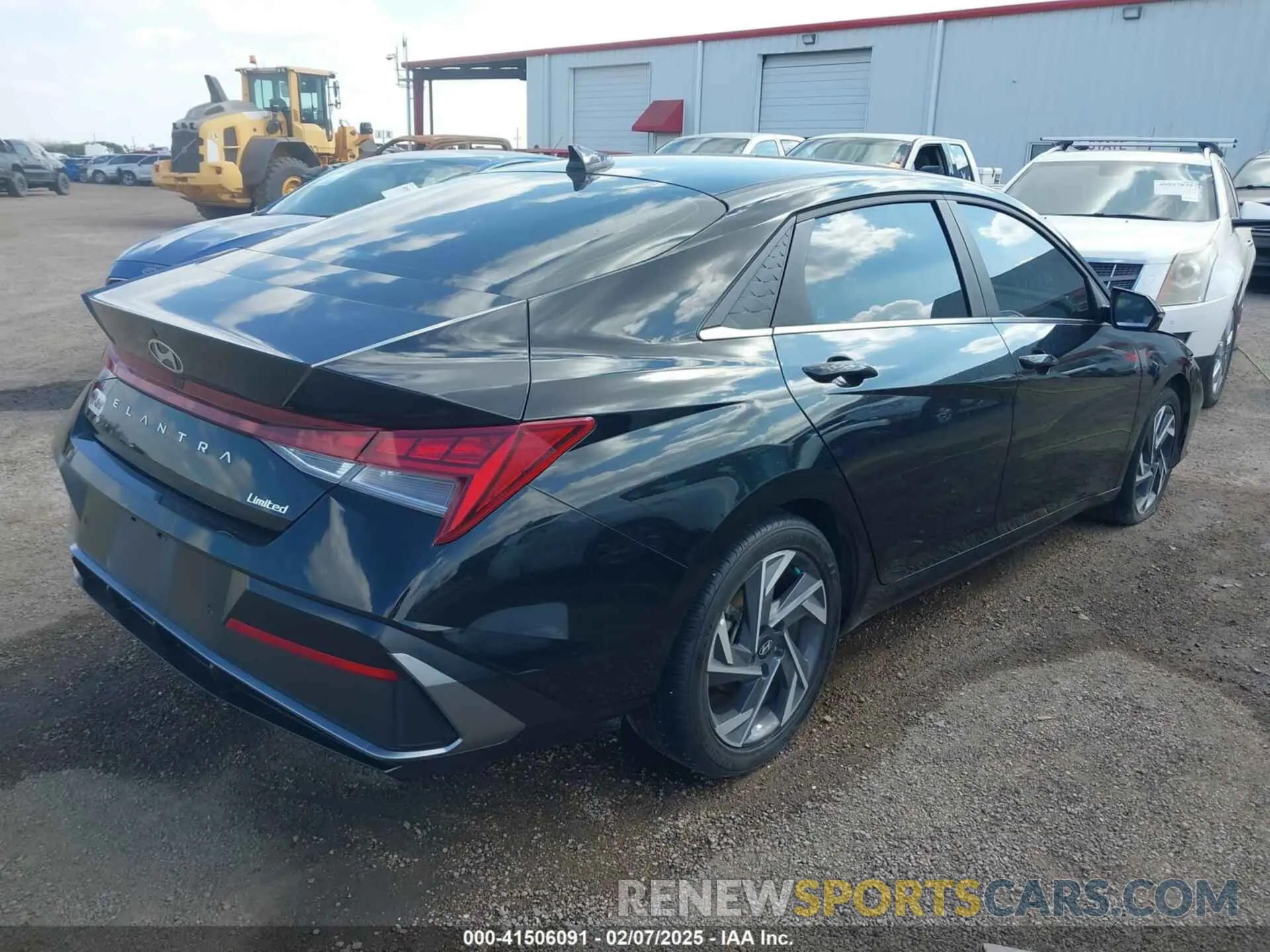 4 Фотография поврежденного автомобиля KMHLP4DG7RU718847 HYUNDAI ELANTRA 2024