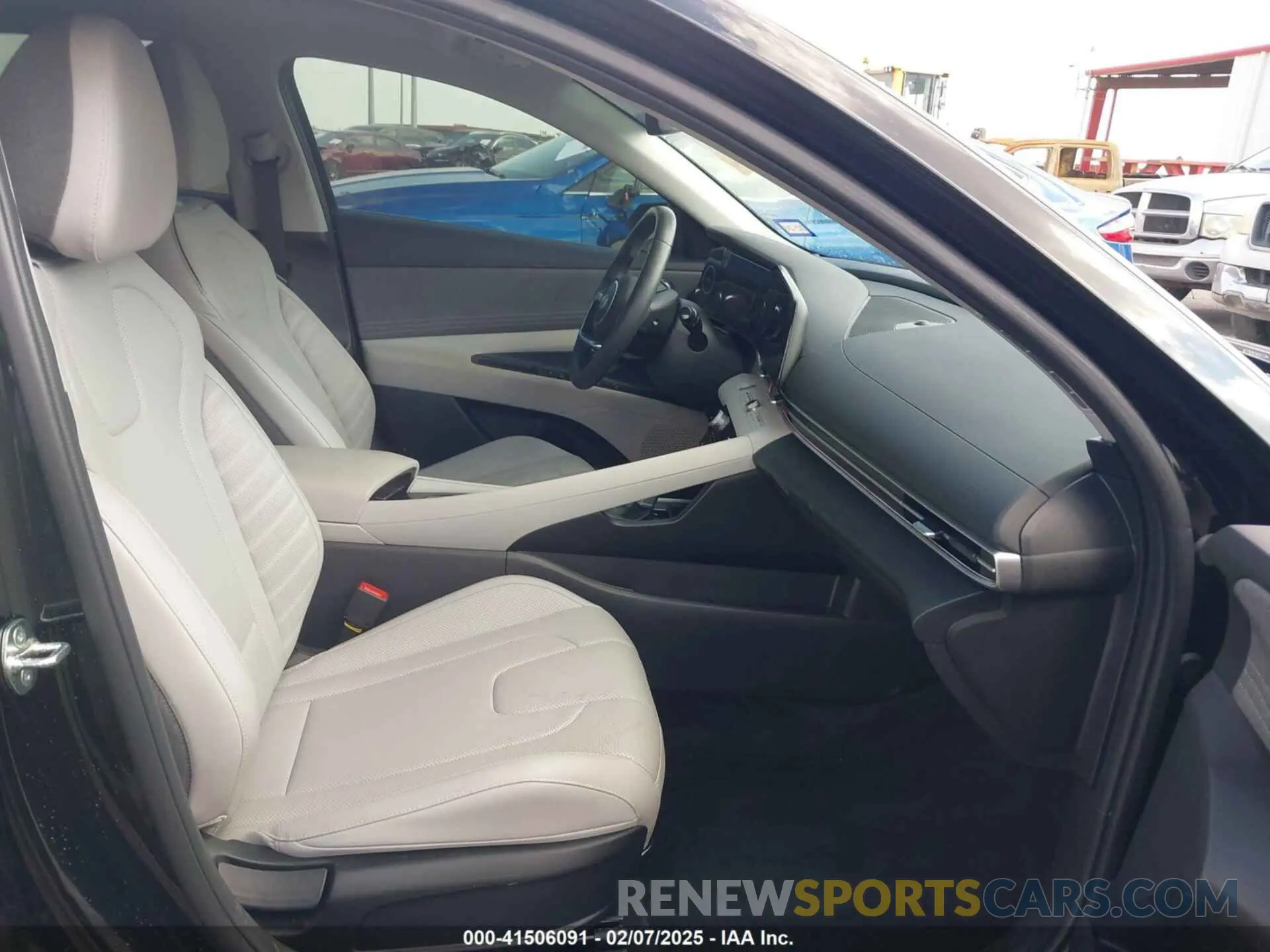 5 Фотография поврежденного автомобиля KMHLP4DG7RU718847 HYUNDAI ELANTRA 2024