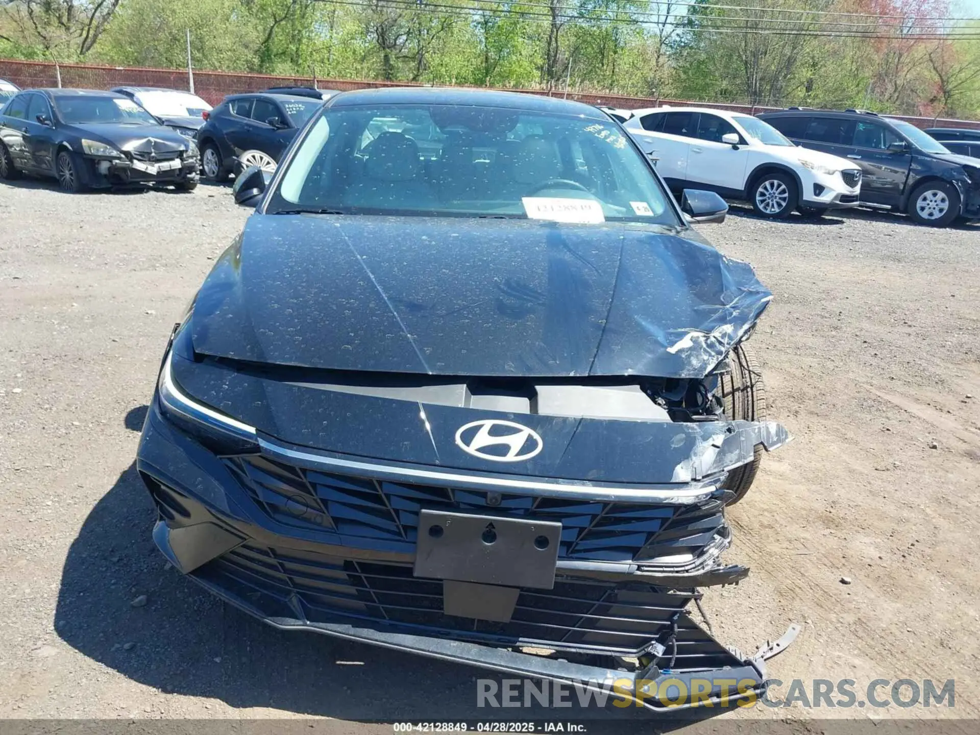 12 Фотография поврежденного автомобиля KMHLP4DG7RU739617 HYUNDAI ELANTRA 2024