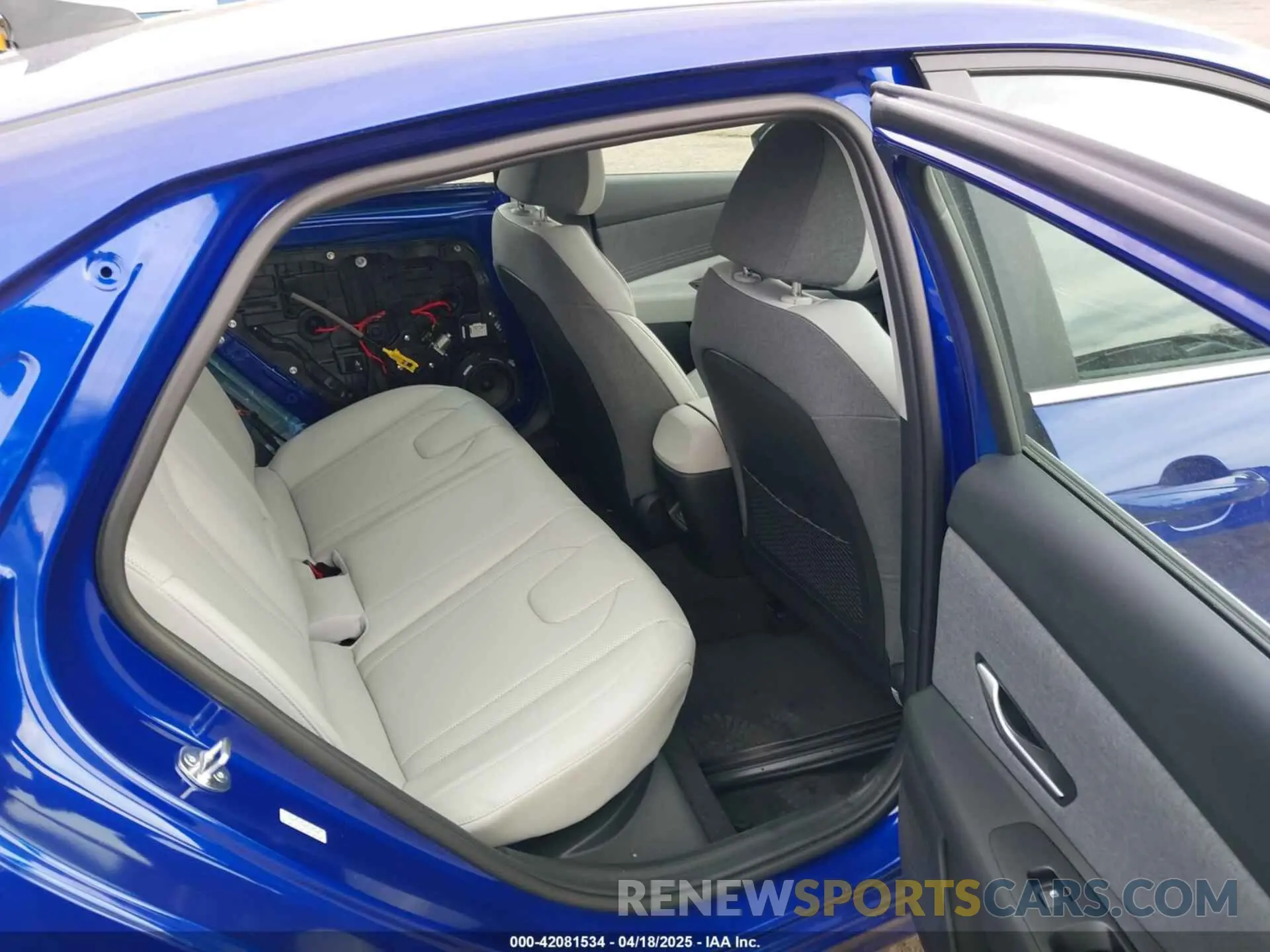 8 Photograph of a damaged car KMHLP4DG9RU693398 HYUNDAI ELANTRA 2024