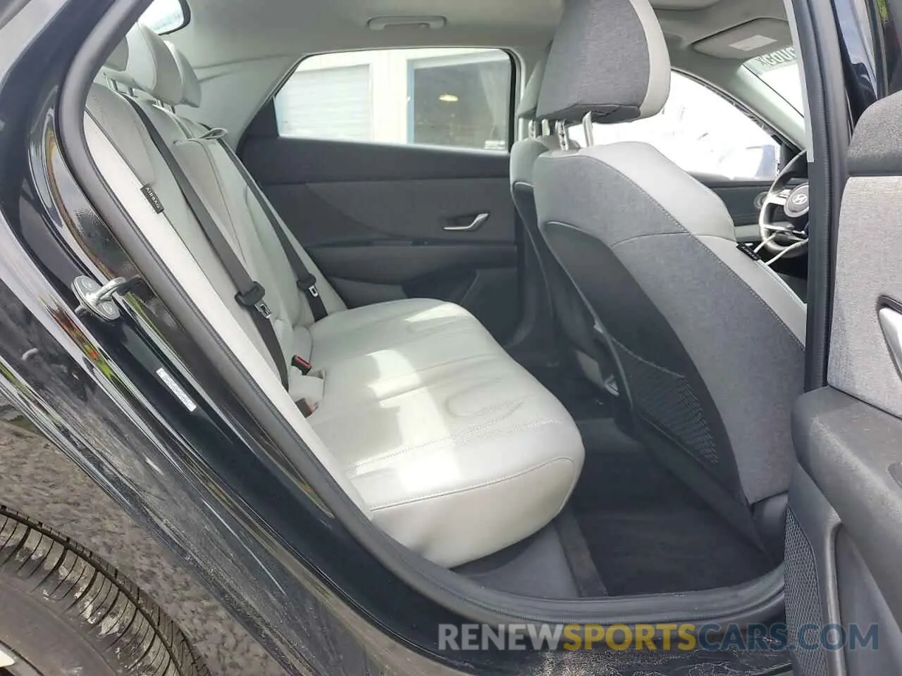 10 Photograph of a damaged car KMHLP4DG9RU730501 HYUNDAI ELANTRA 2024