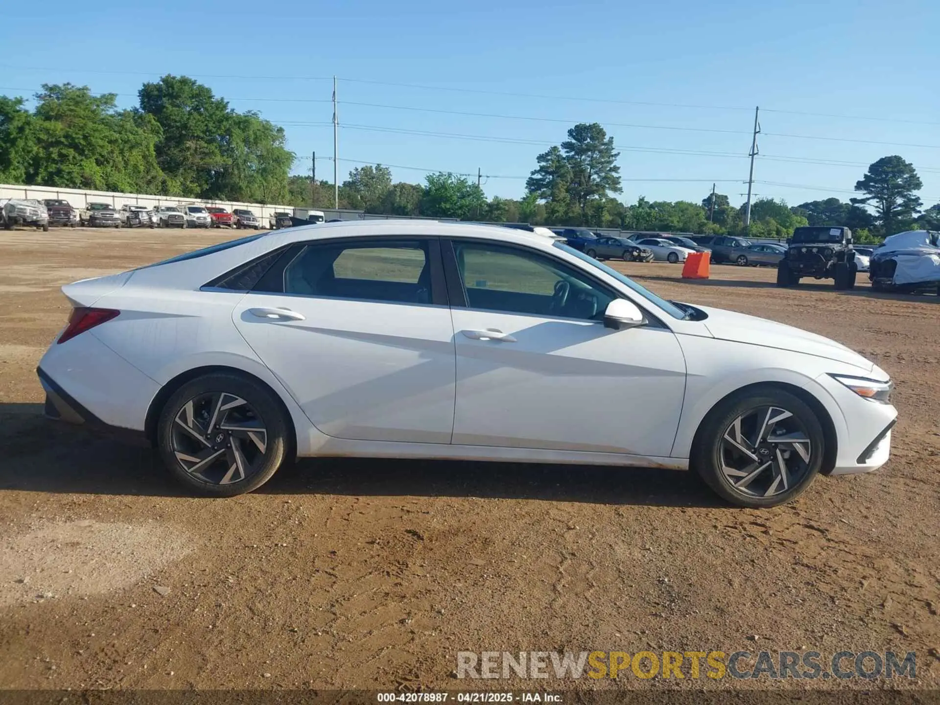13 Фотография поврежденного автомобиля KMHLP4DGXRU775401 HYUNDAI ELANTRA 2024