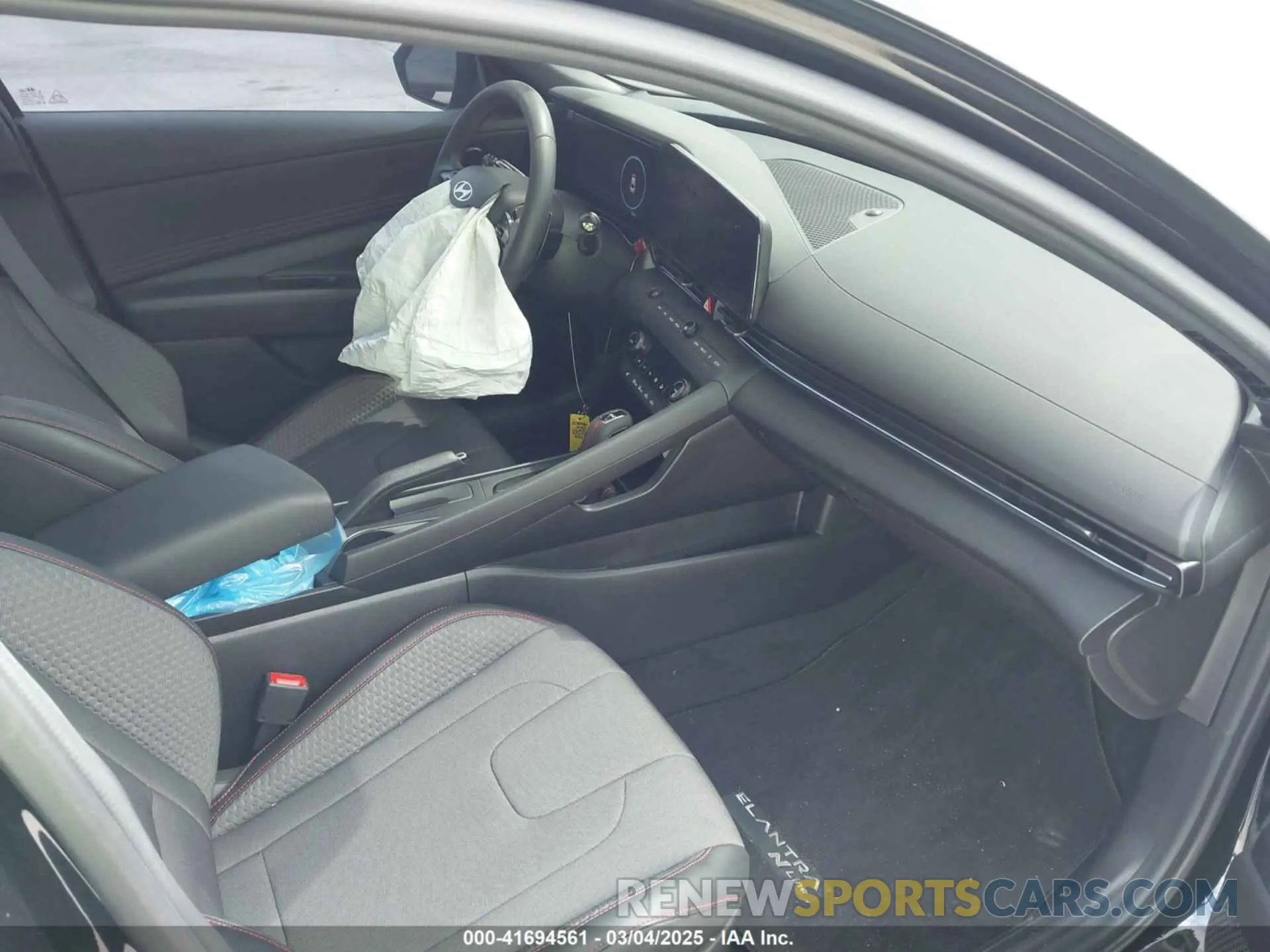 5 Photograph of a damaged car KMHLR4DF2RU810241 HYUNDAI ELANTRA 2024