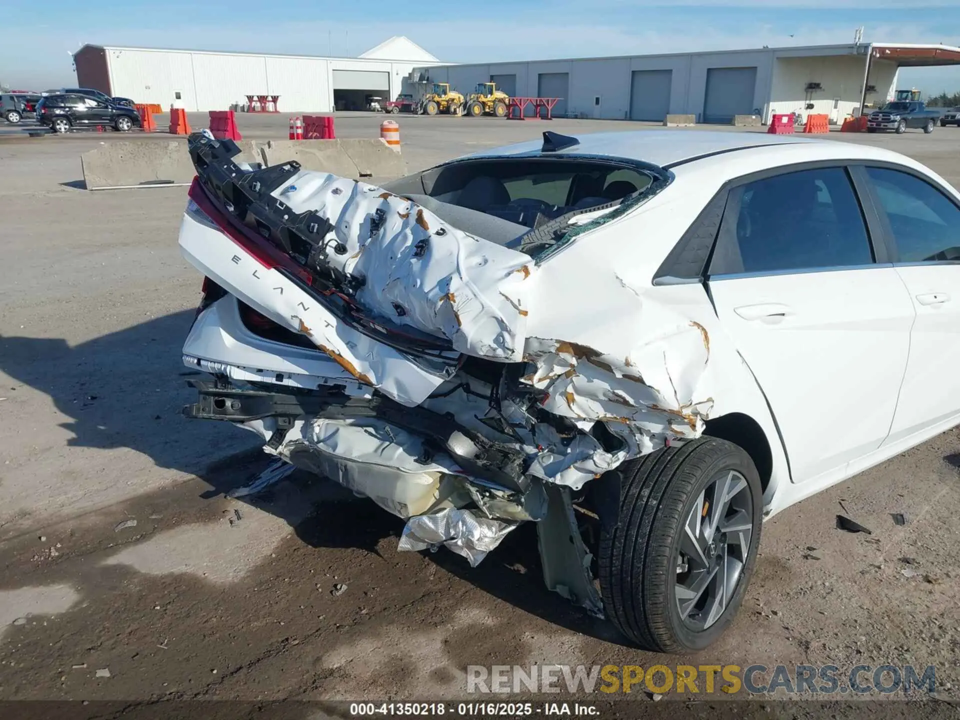10 Photograph of a damaged car KMHLS4DG0RU742289 HYUNDAI ELANTRA 2024