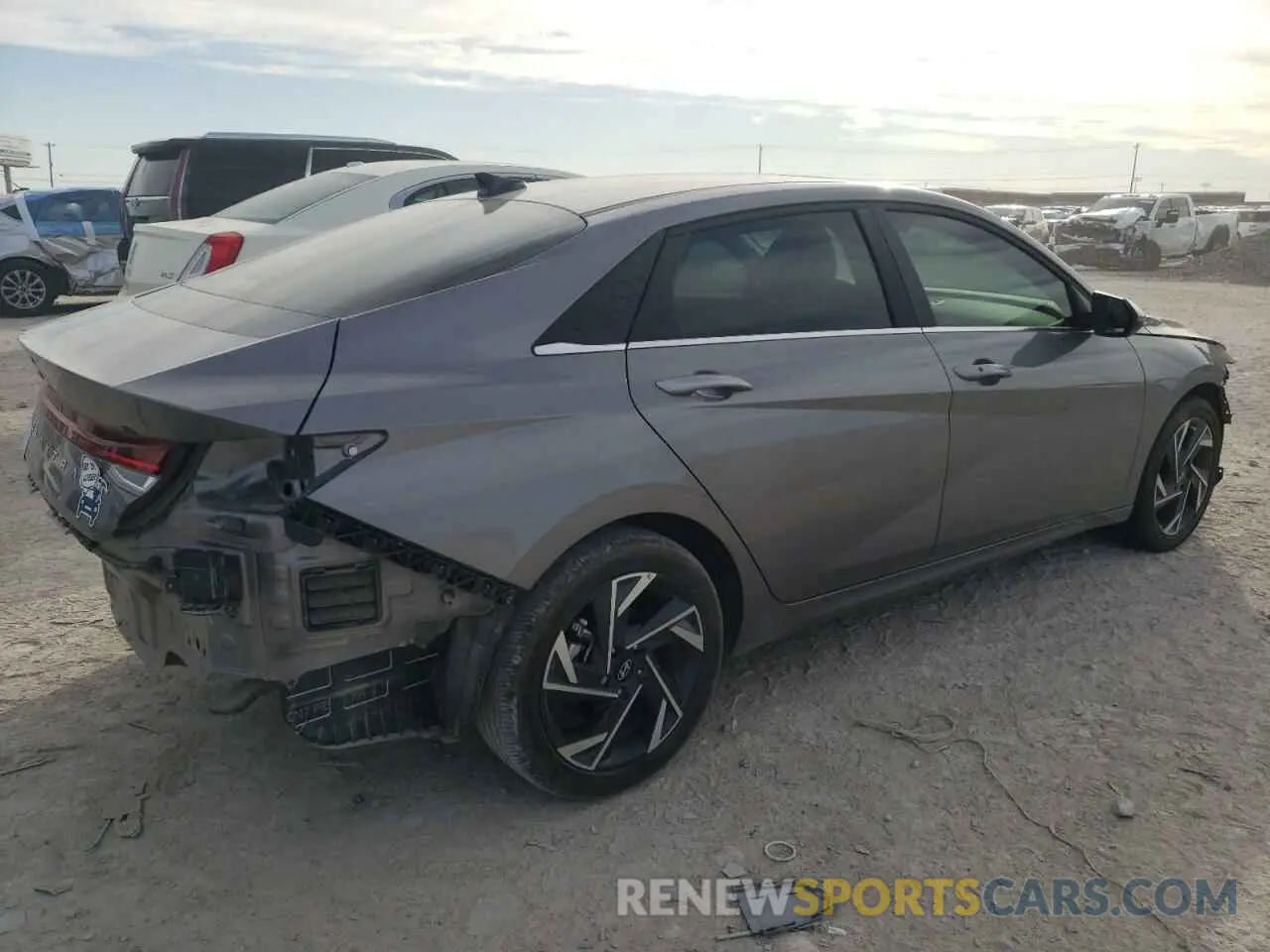 3 Фотография поврежденного автомобиля KMHLS4DG0RU786079 HYUNDAI ELANTRA 2024