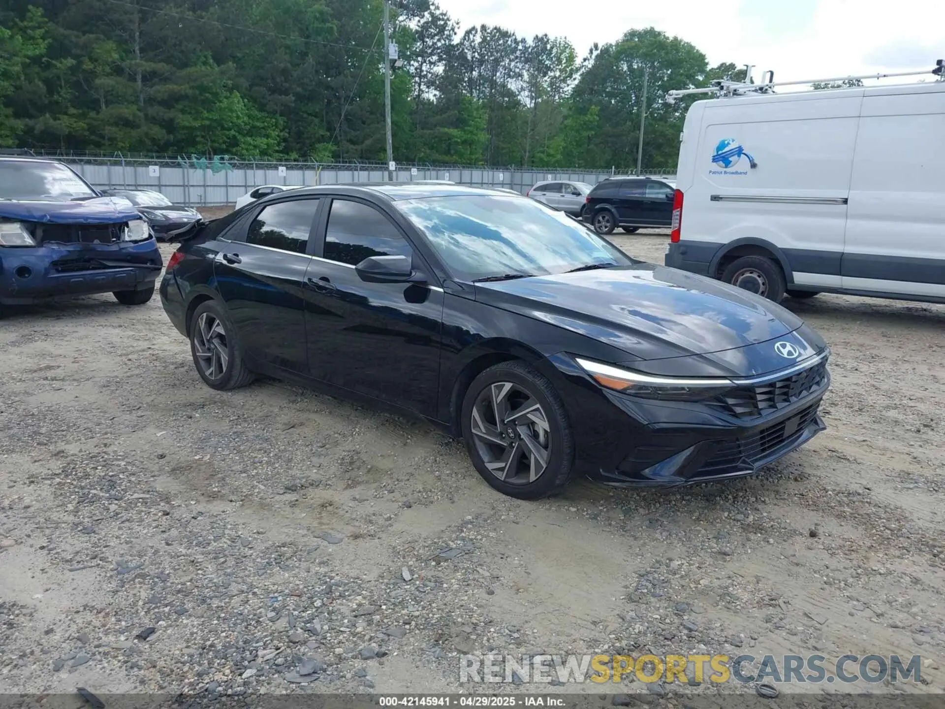 1 Фотография поврежденного автомобиля KMHLS4DG1RU671443 HYUNDAI ELANTRA 2024