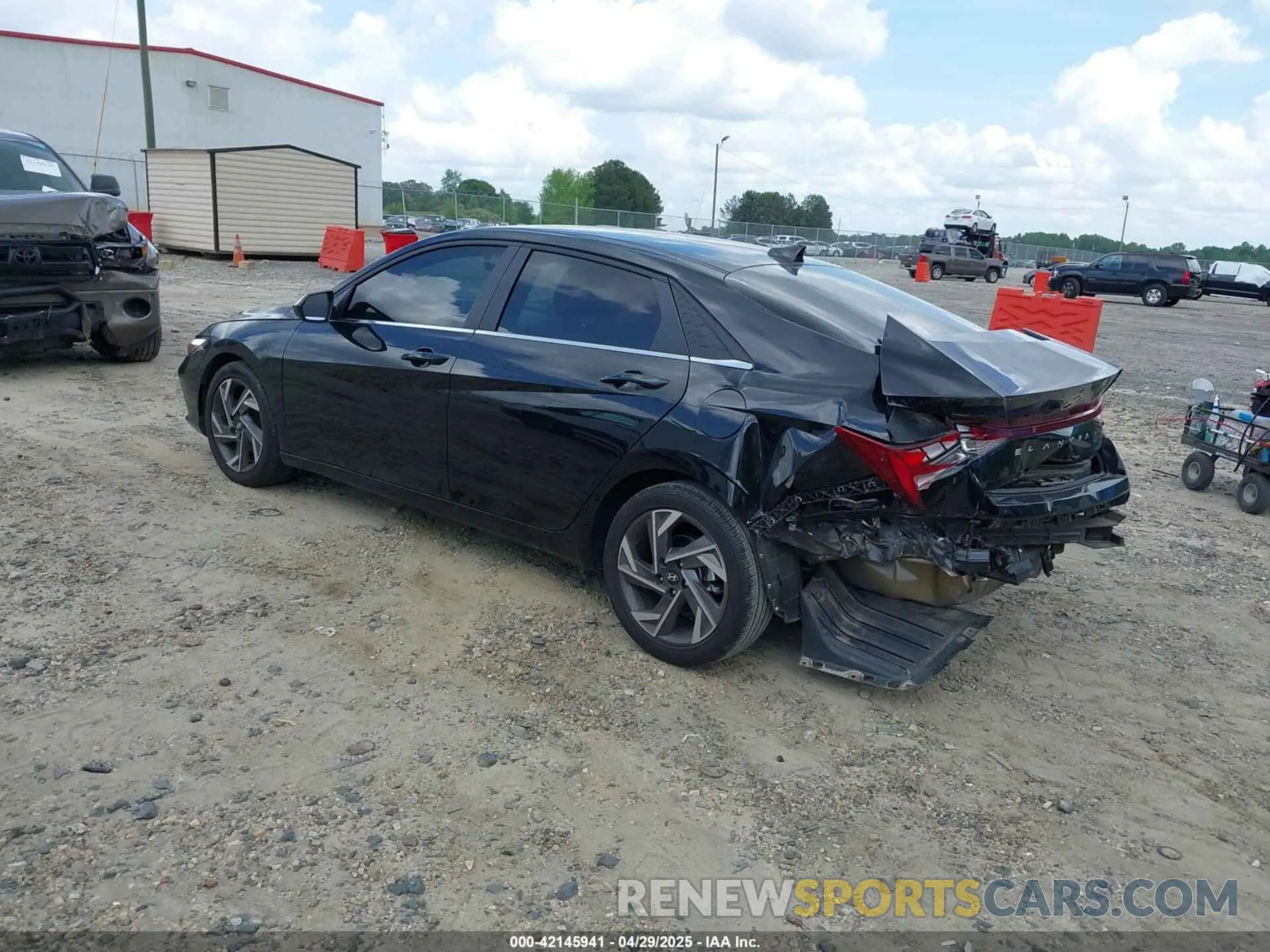 3 Фотография поврежденного автомобиля KMHLS4DG1RU671443 HYUNDAI ELANTRA 2024
