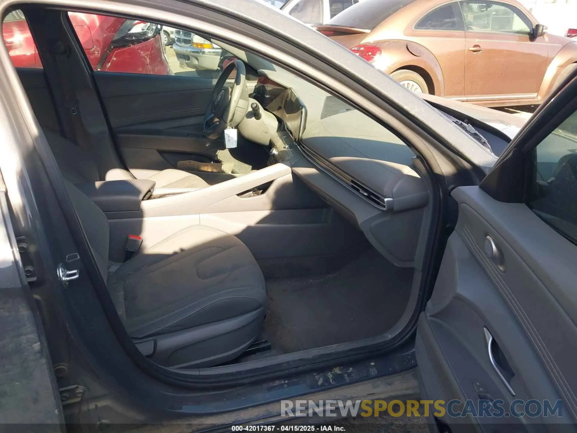 5 Photograph of a damaged car KMHLS4DG2RU730306 HYUNDAI ELANTRA 2024