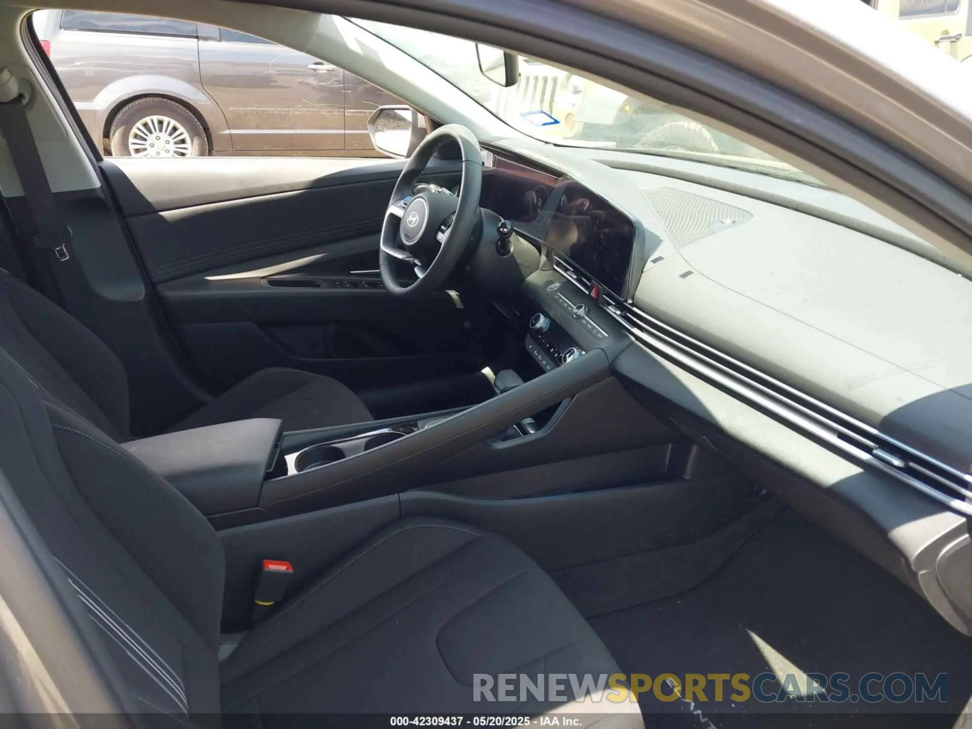 5 Фотография поврежденного автомобиля KMHLS4DG3RU836490 HYUNDAI ELANTRA 2024