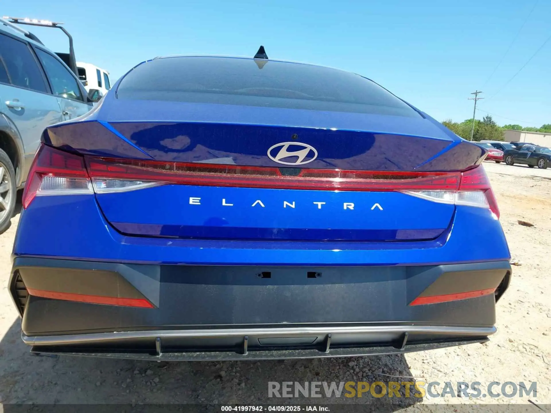 16 Photograph of a damaged car KMHLS4DG4RU734664 HYUNDAI ELANTRA 2024
