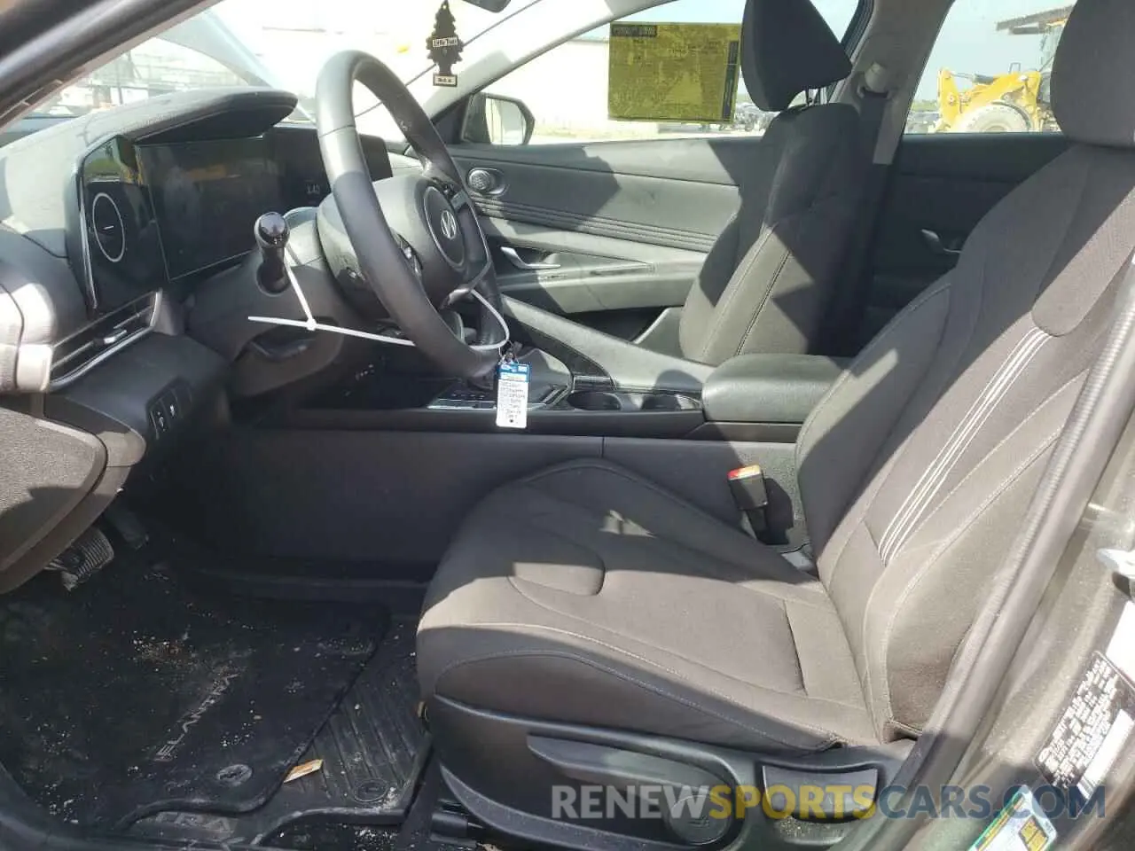 7 Photograph of a damaged car KMHLS4DG5RU699360 HYUNDAI ELANTRA 2024