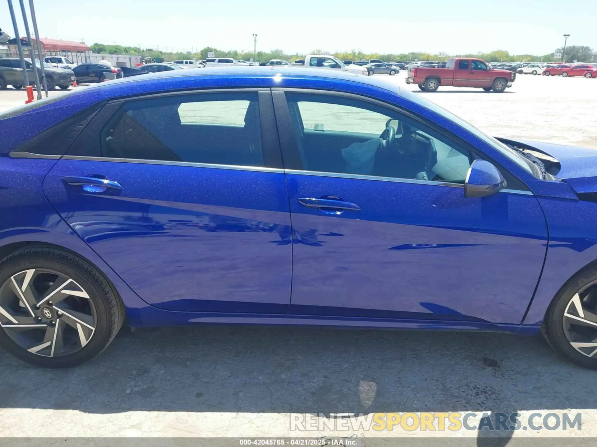 13 Фотография поврежденного автомобиля KMHLS4DG5RU724418 HYUNDAI ELANTRA 2024