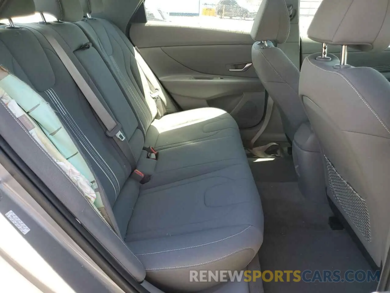 10 Photograph of a damaged car KMHLS4DG6RU737906 HYUNDAI ELANTRA 2024