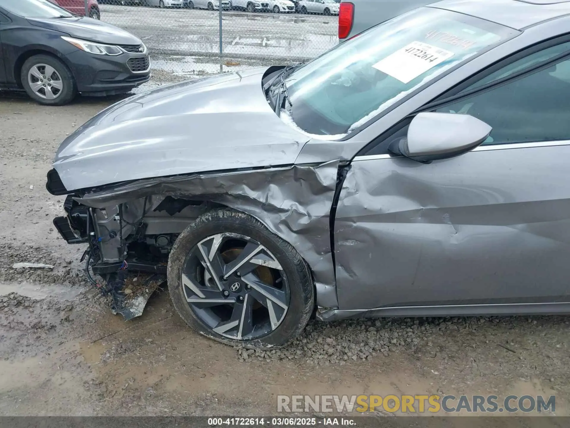 18 Photograph of a damaged car KMHLS4DG6RU780741 HYUNDAI ELANTRA 2024