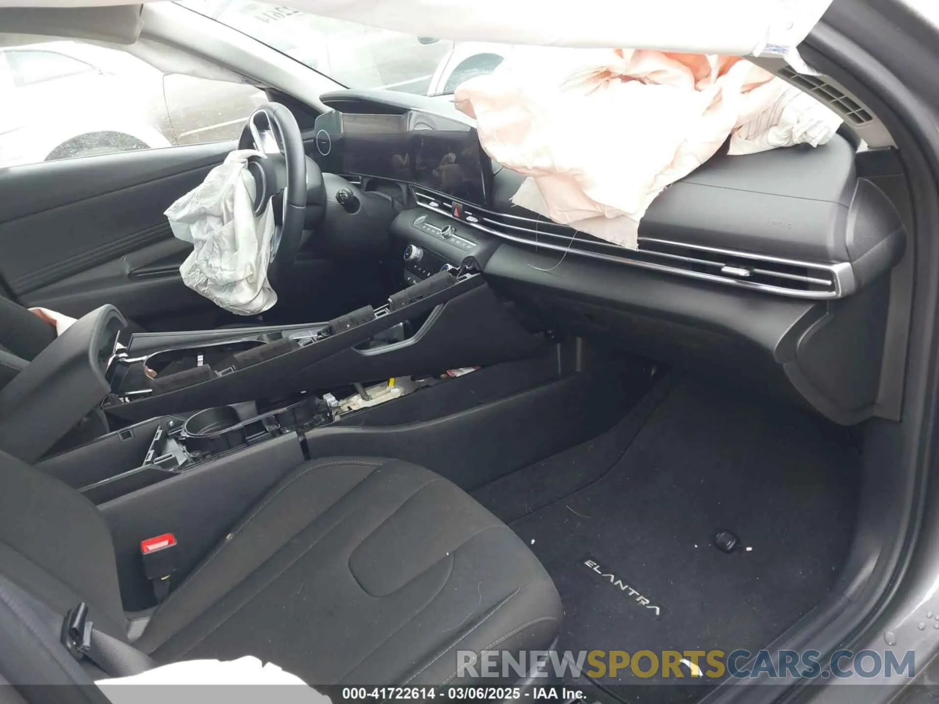 5 Photograph of a damaged car KMHLS4DG6RU780741 HYUNDAI ELANTRA 2024