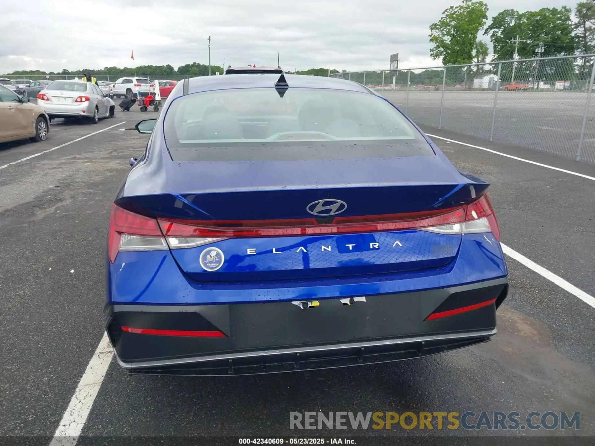 16 Photograph of a damaged car KMHLS4DG6RU812409 HYUNDAI ELANTRA 2024