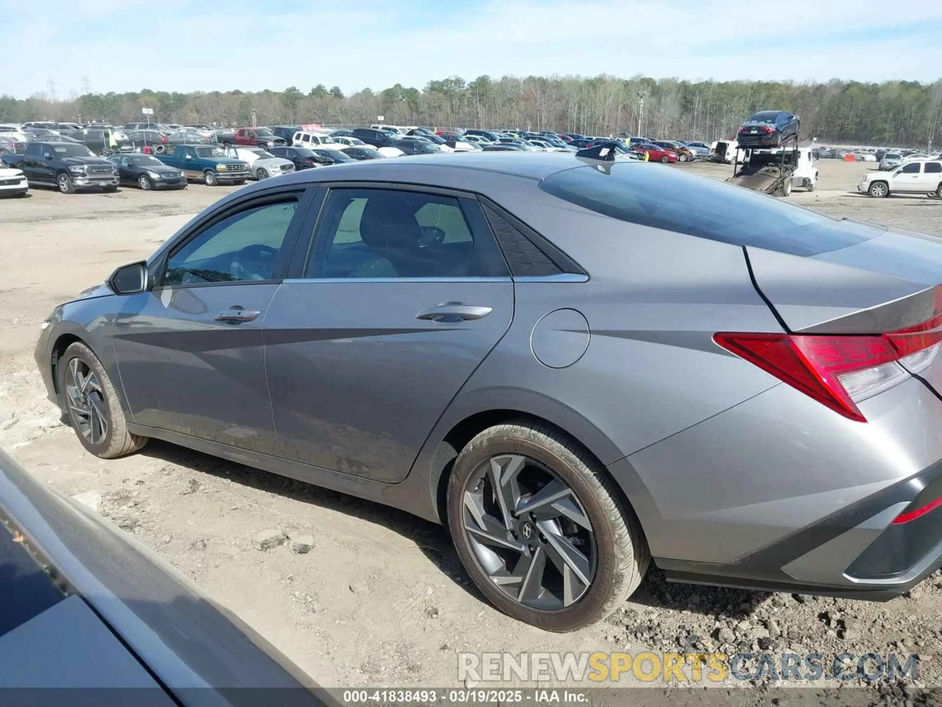14 Фотография поврежденного автомобиля KMHLS4DG7RU807459 HYUNDAI ELANTRA 2024