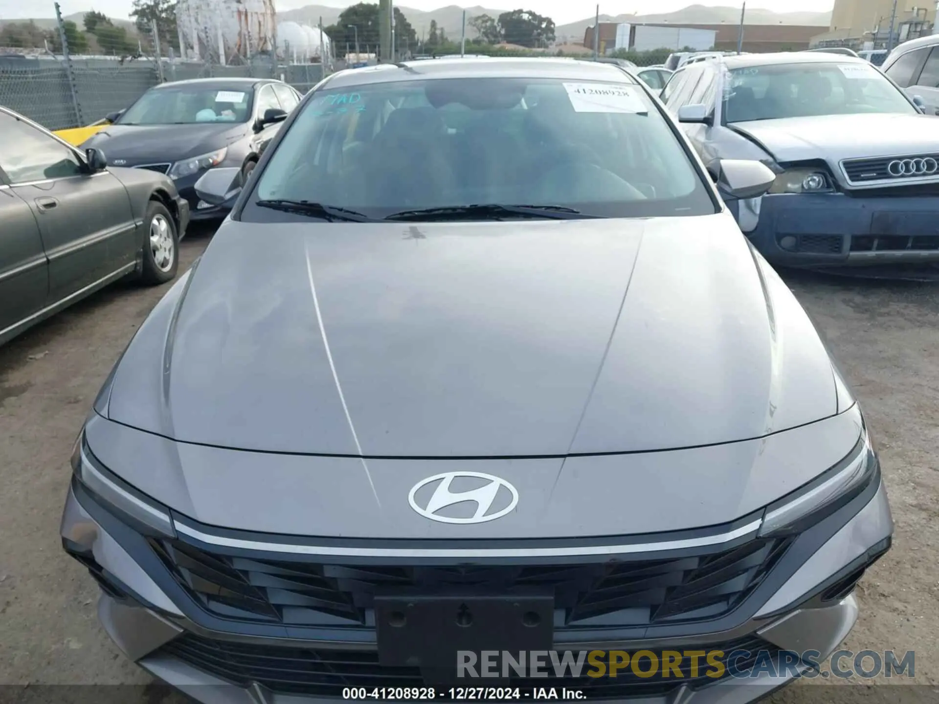 12 Photograph of a damaged car KMHLS4DG8RU673139 HYUNDAI ELANTRA 2024