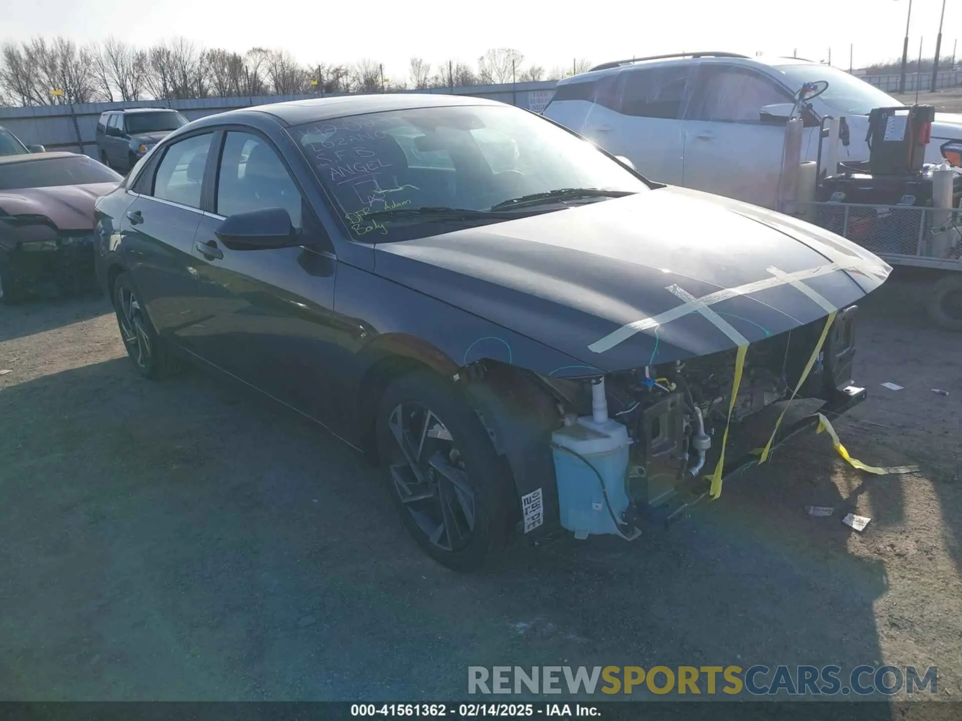 1 Photograph of a damaged car KMHLS4DG8RU727555 HYUNDAI ELANTRA 2024