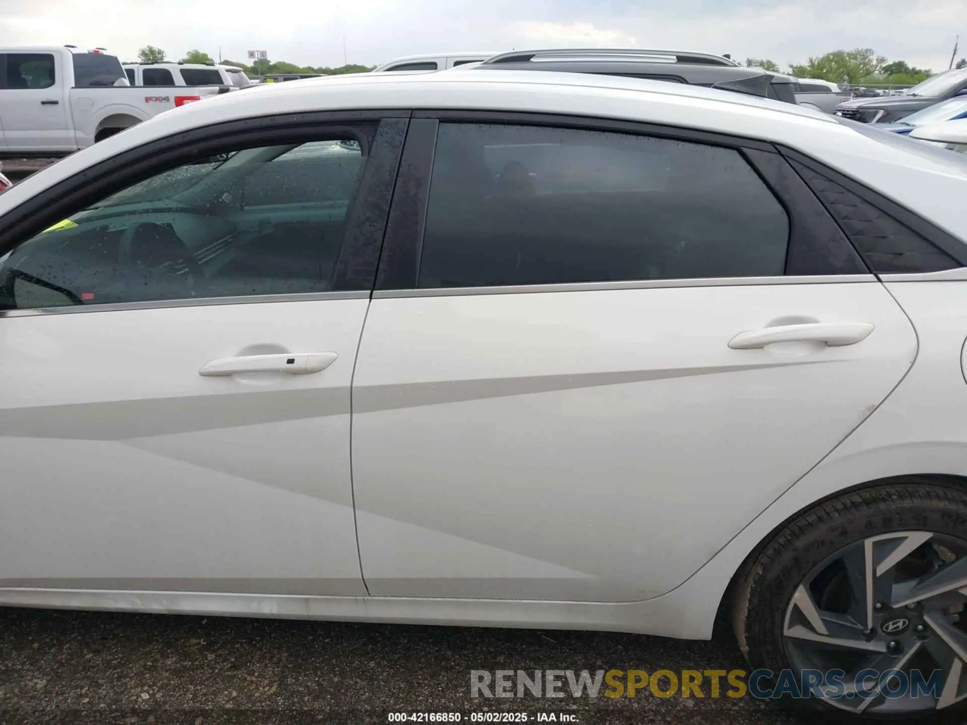 15 Photograph of a damaged car KMHLS4DG8RU770843 HYUNDAI ELANTRA 2024